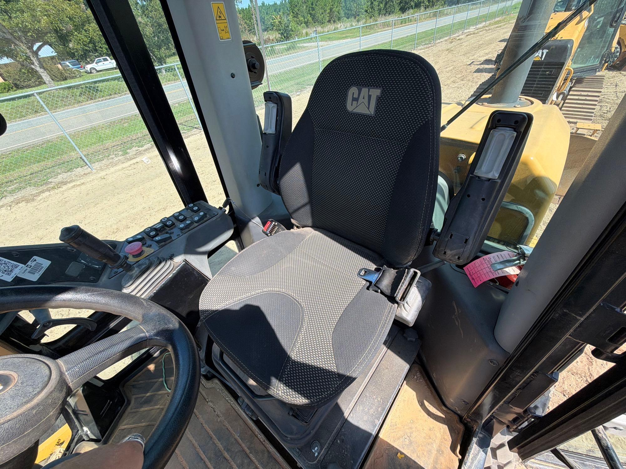 Caterpillar CS-44