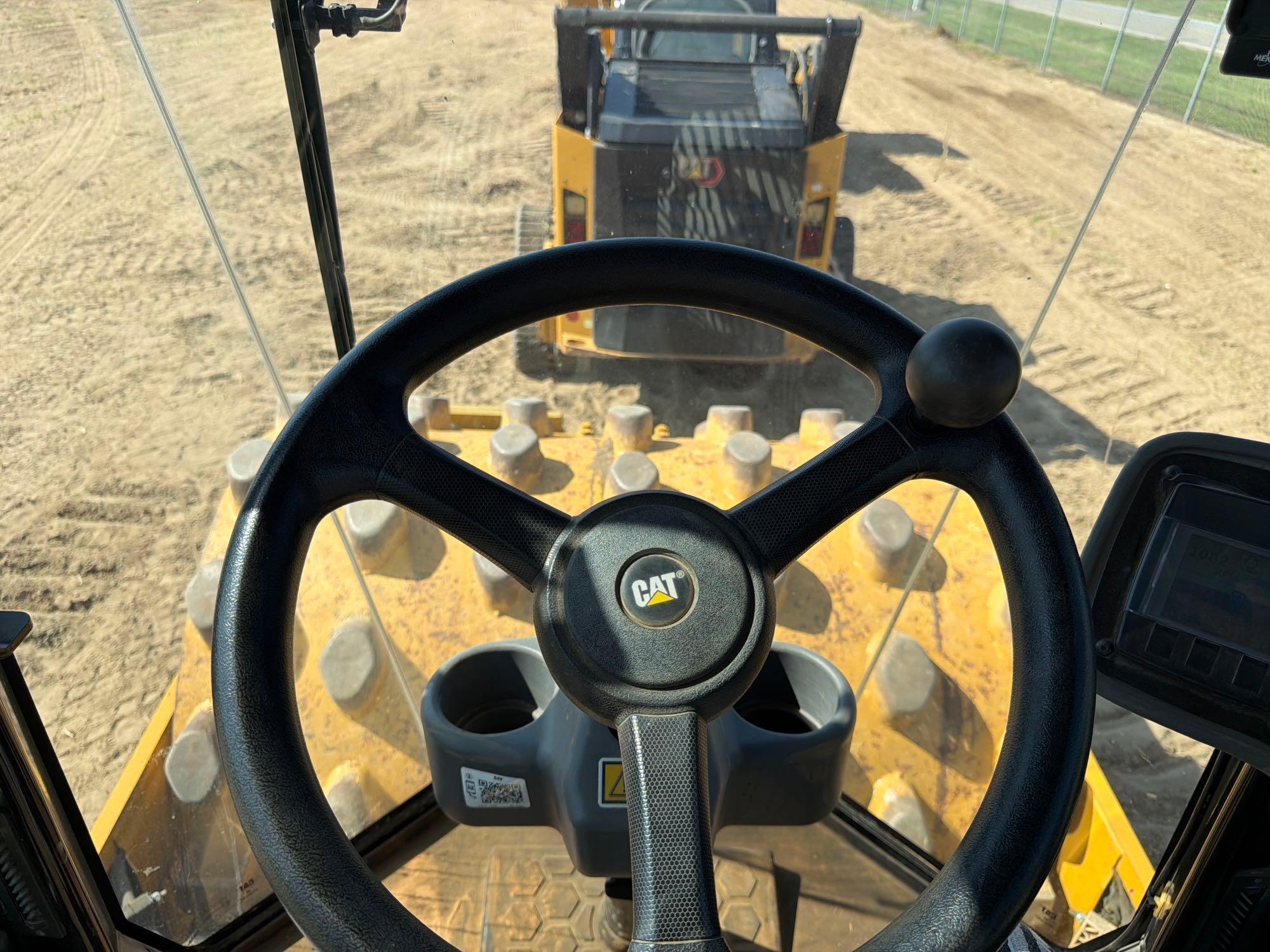 Caterpillar CS-44