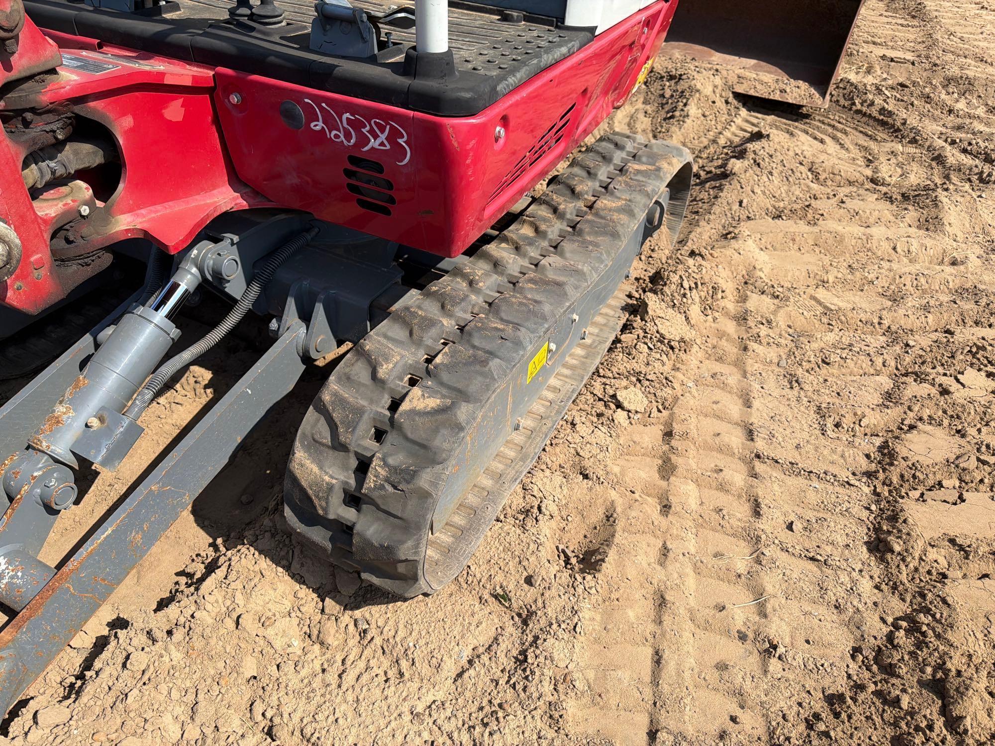 Takeuchi 216