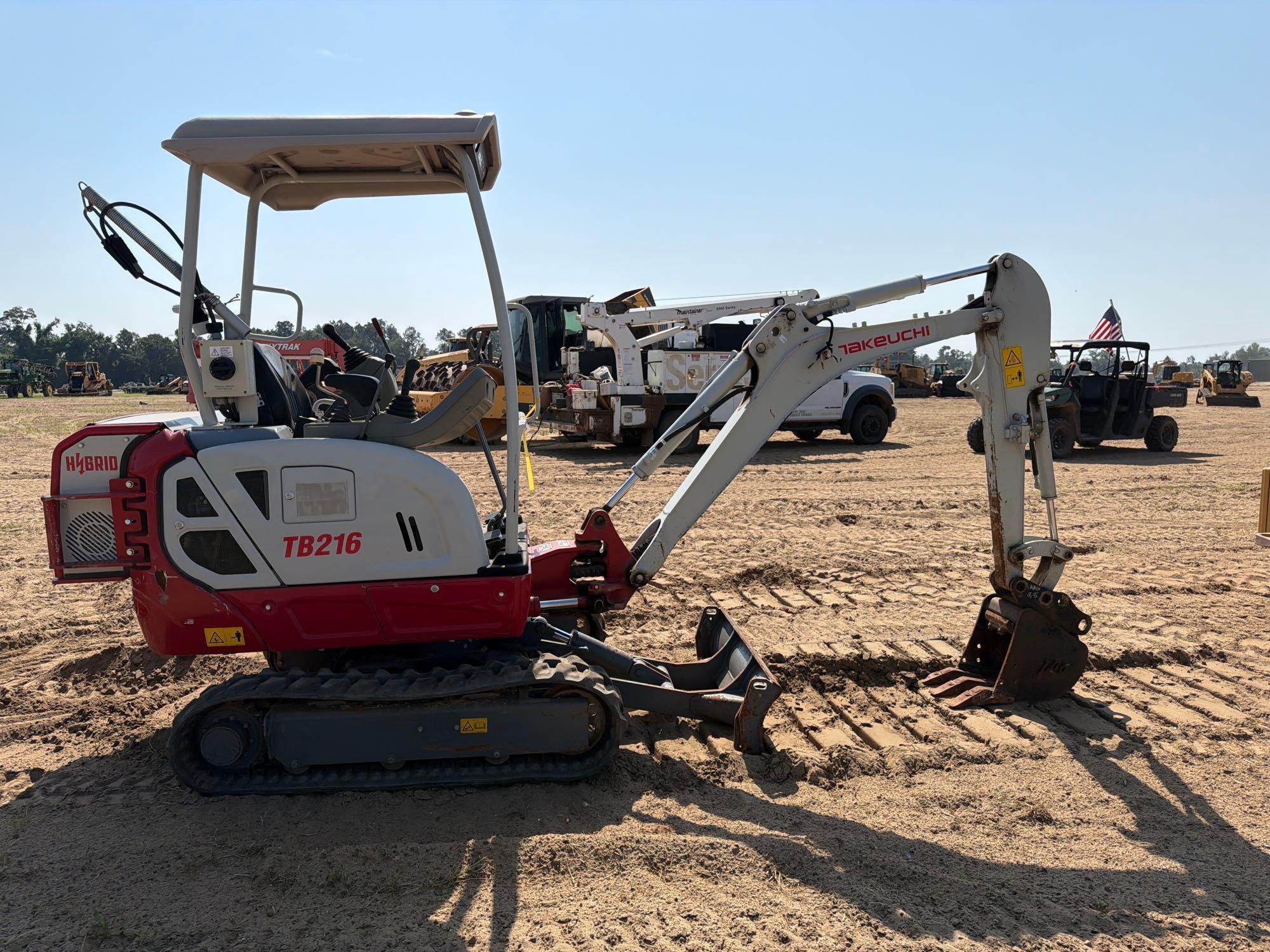 Takeuchi 216