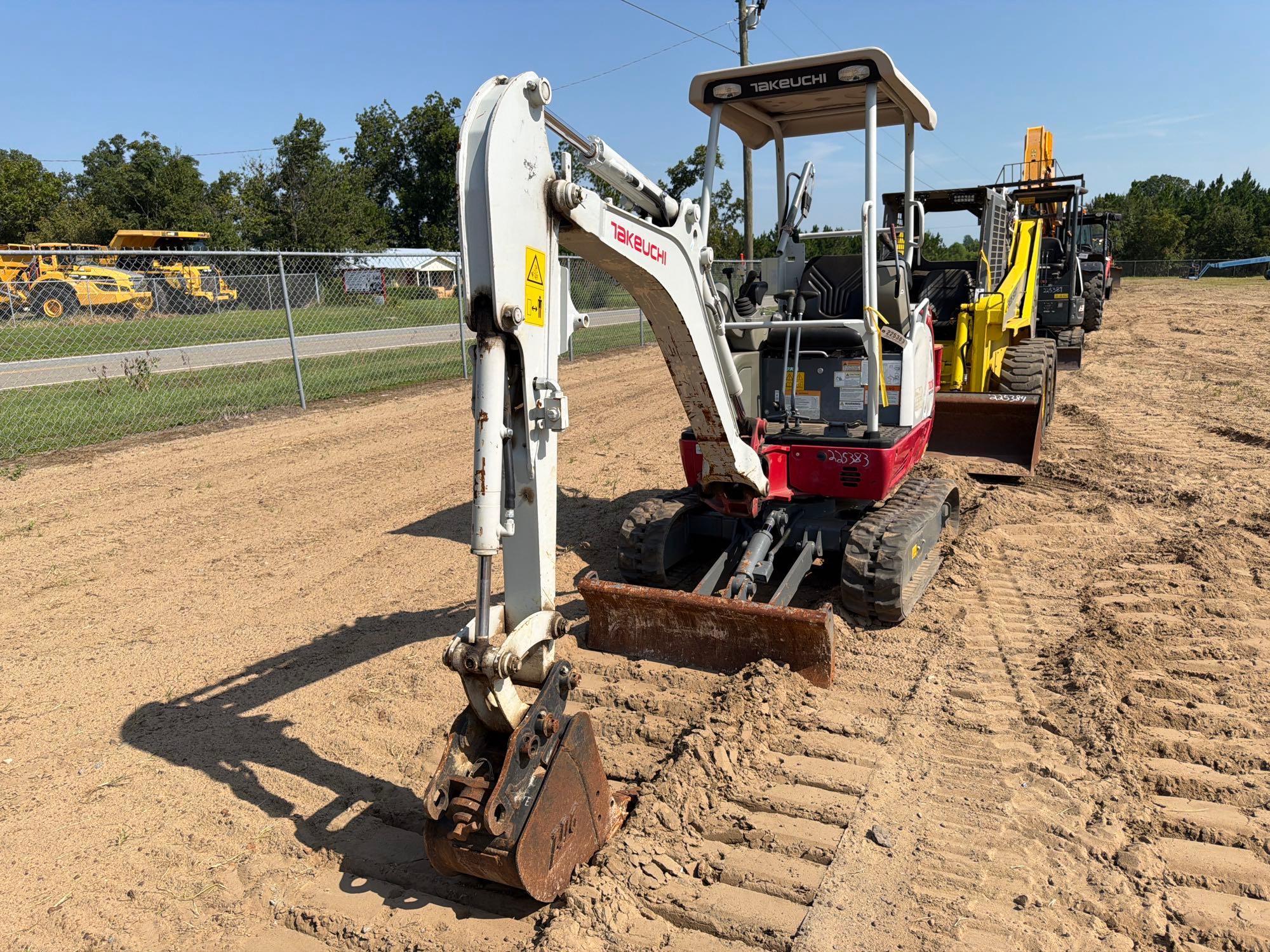 Takeuchi 216