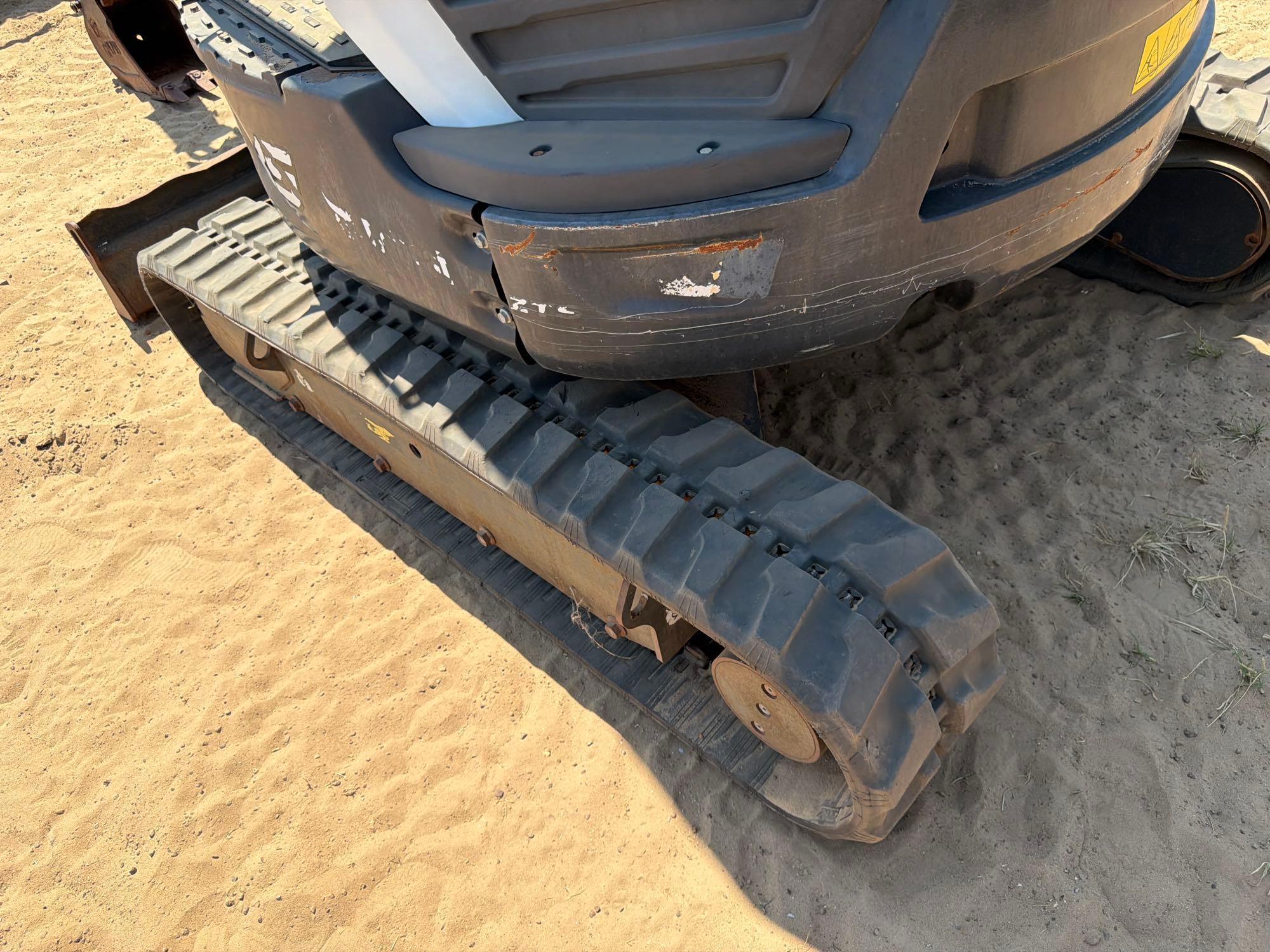 Bobcat E35