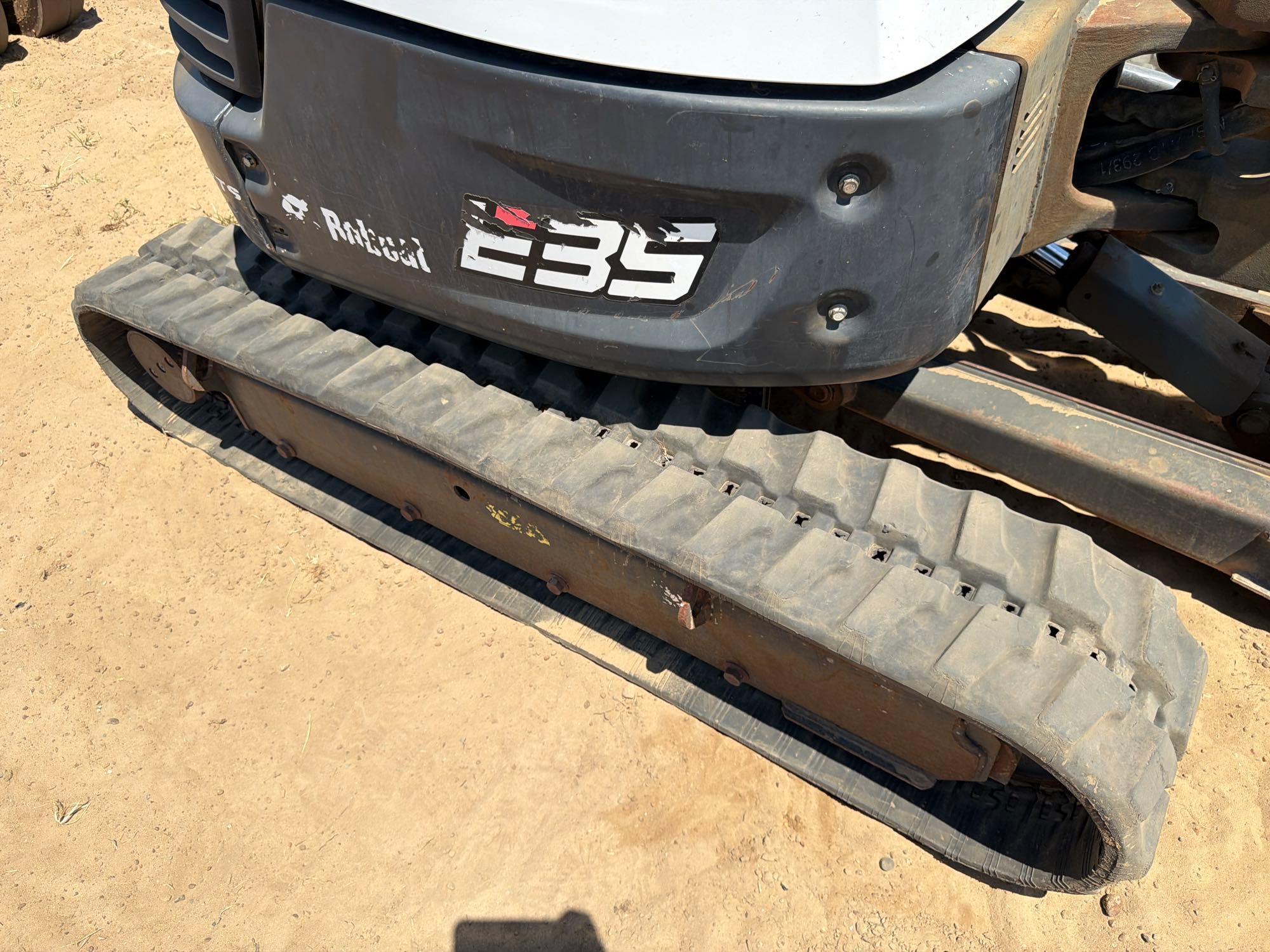 Bobcat E35