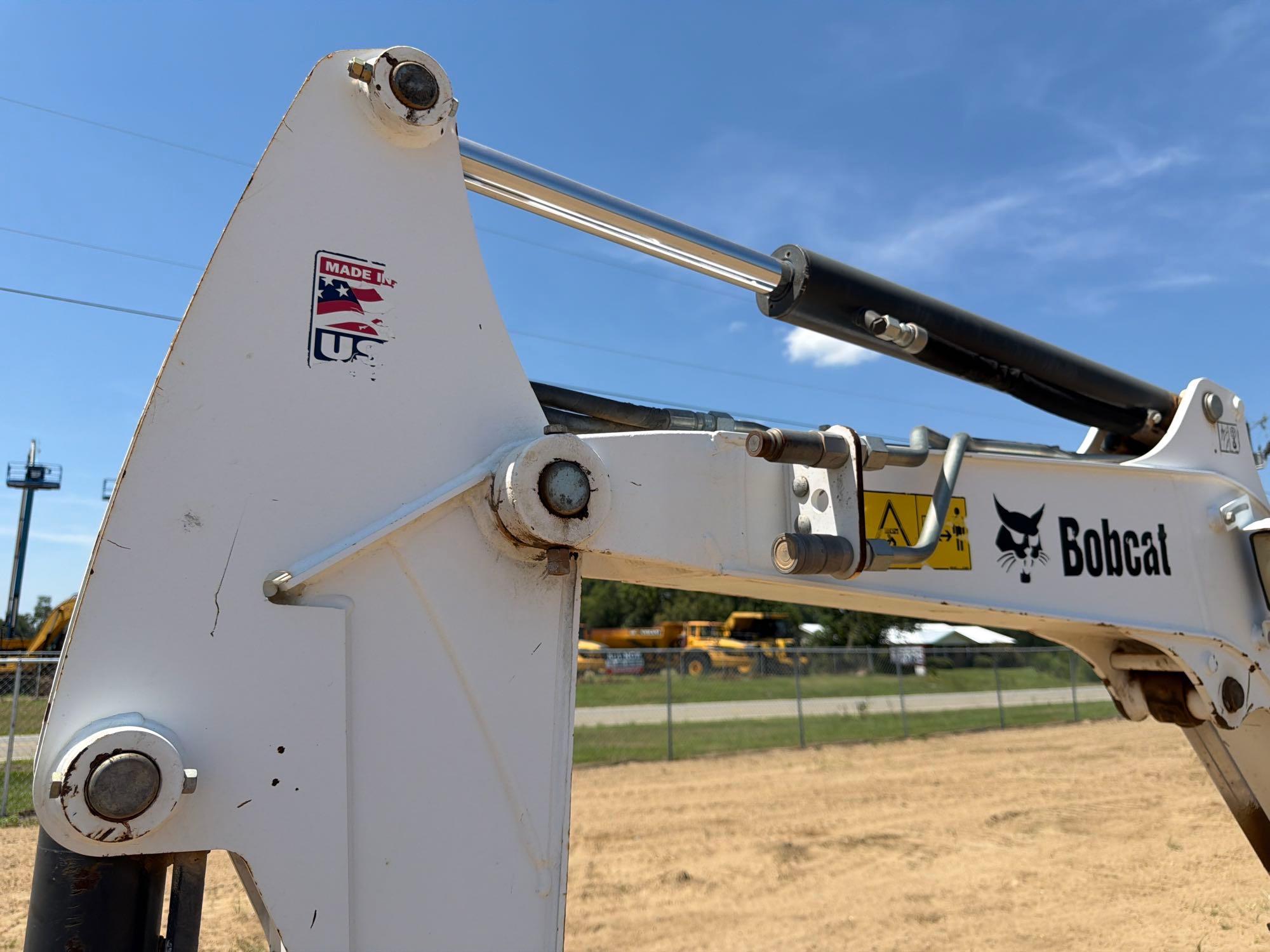 Bobcat E35
