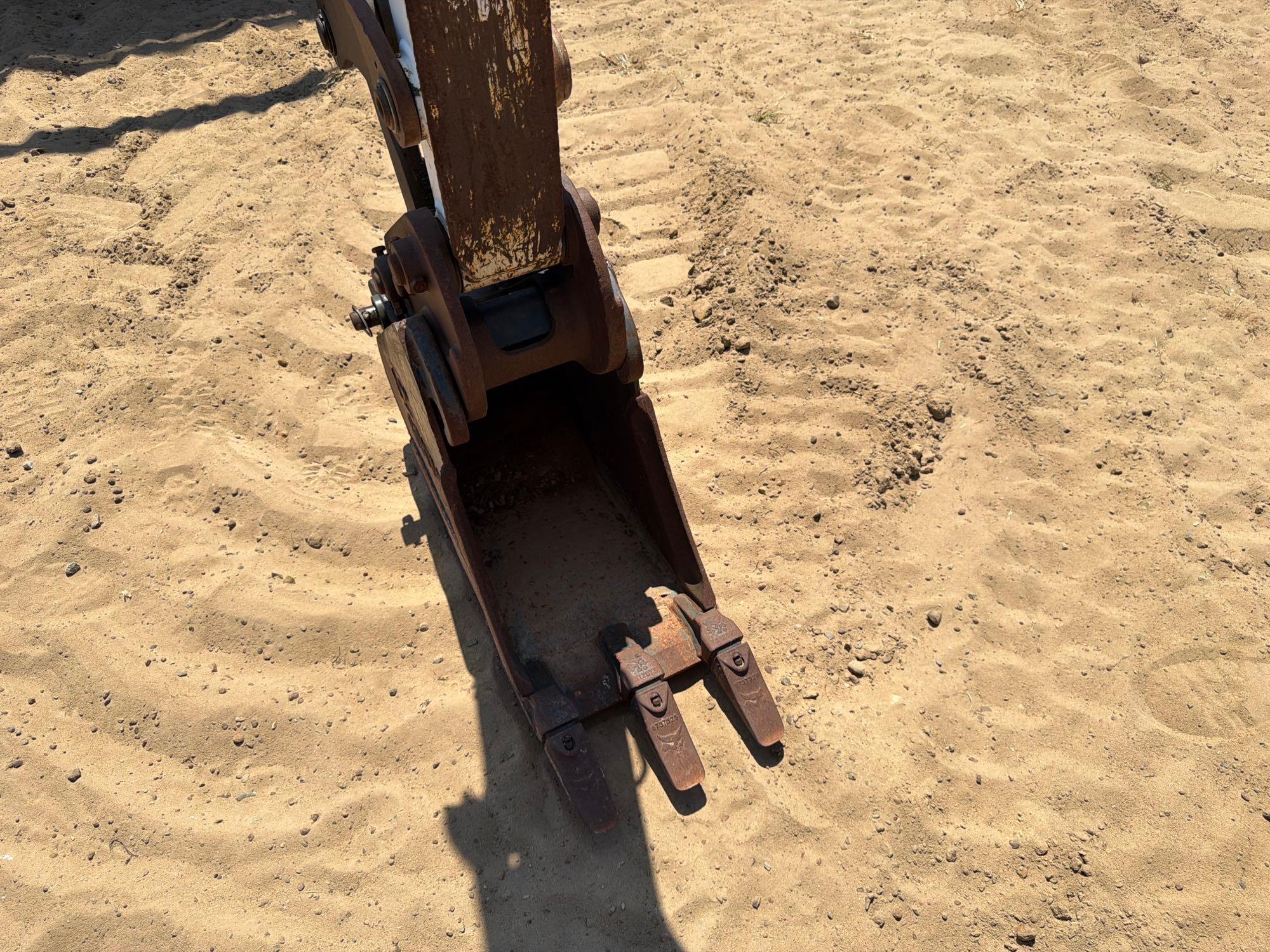 Bobcat E35