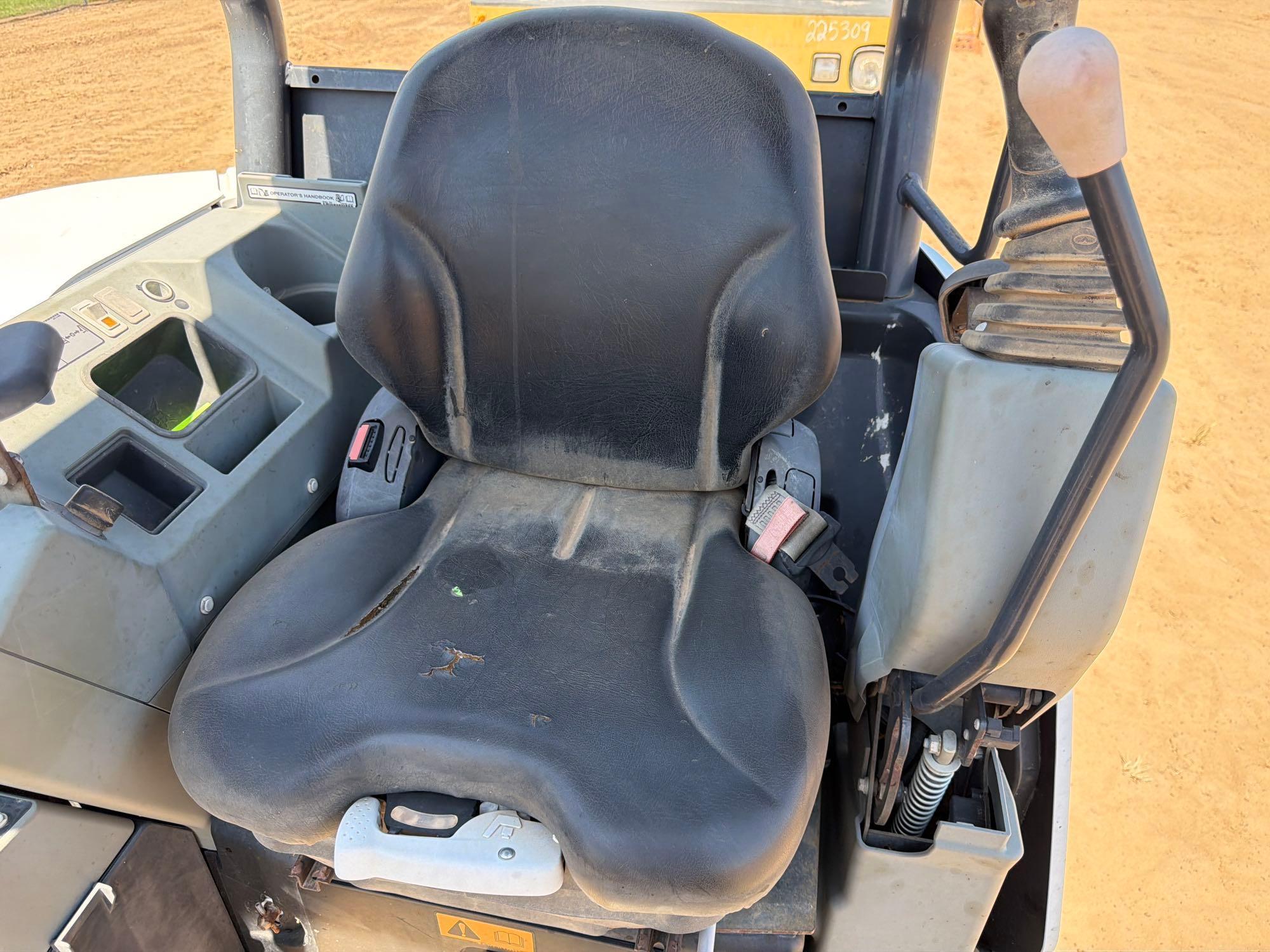 Bobcat E35