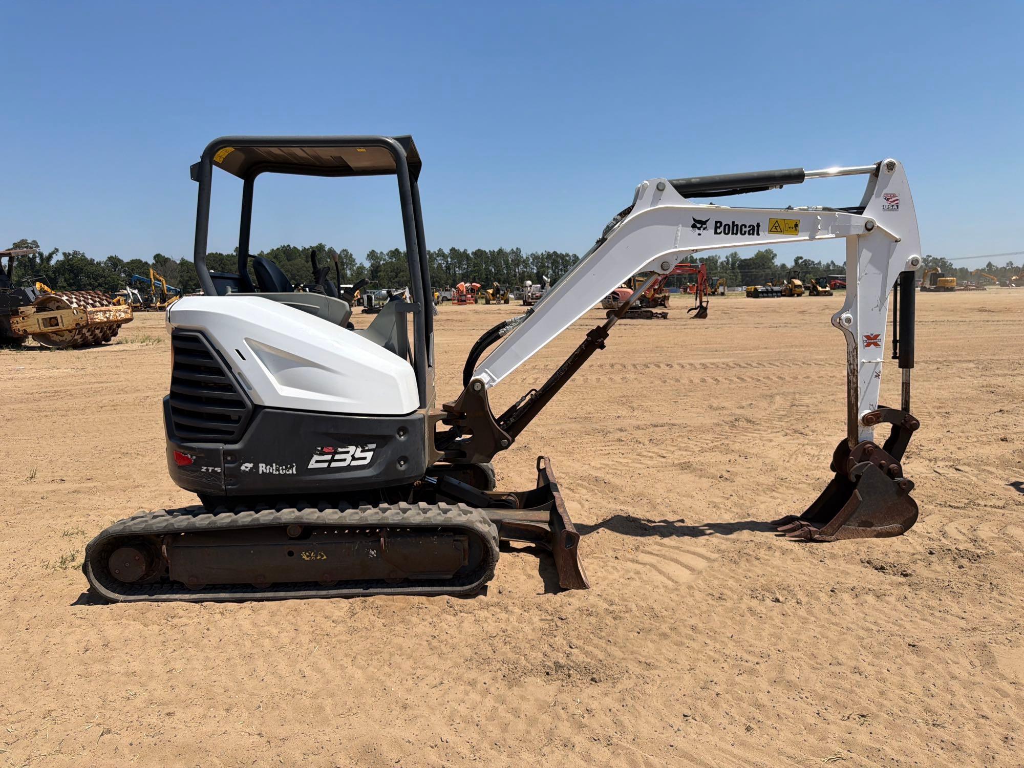 Bobcat E35