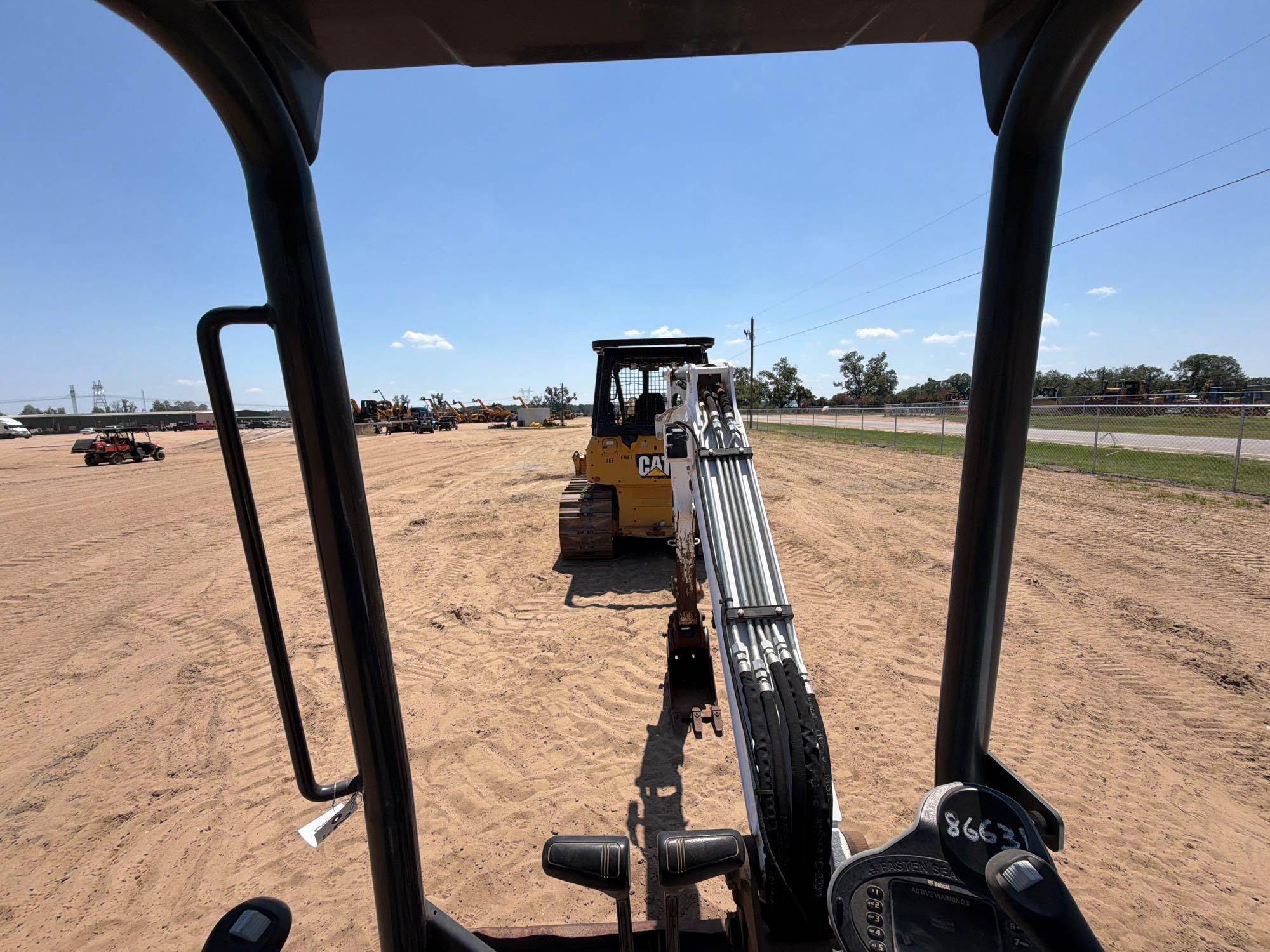 Bobcat E35