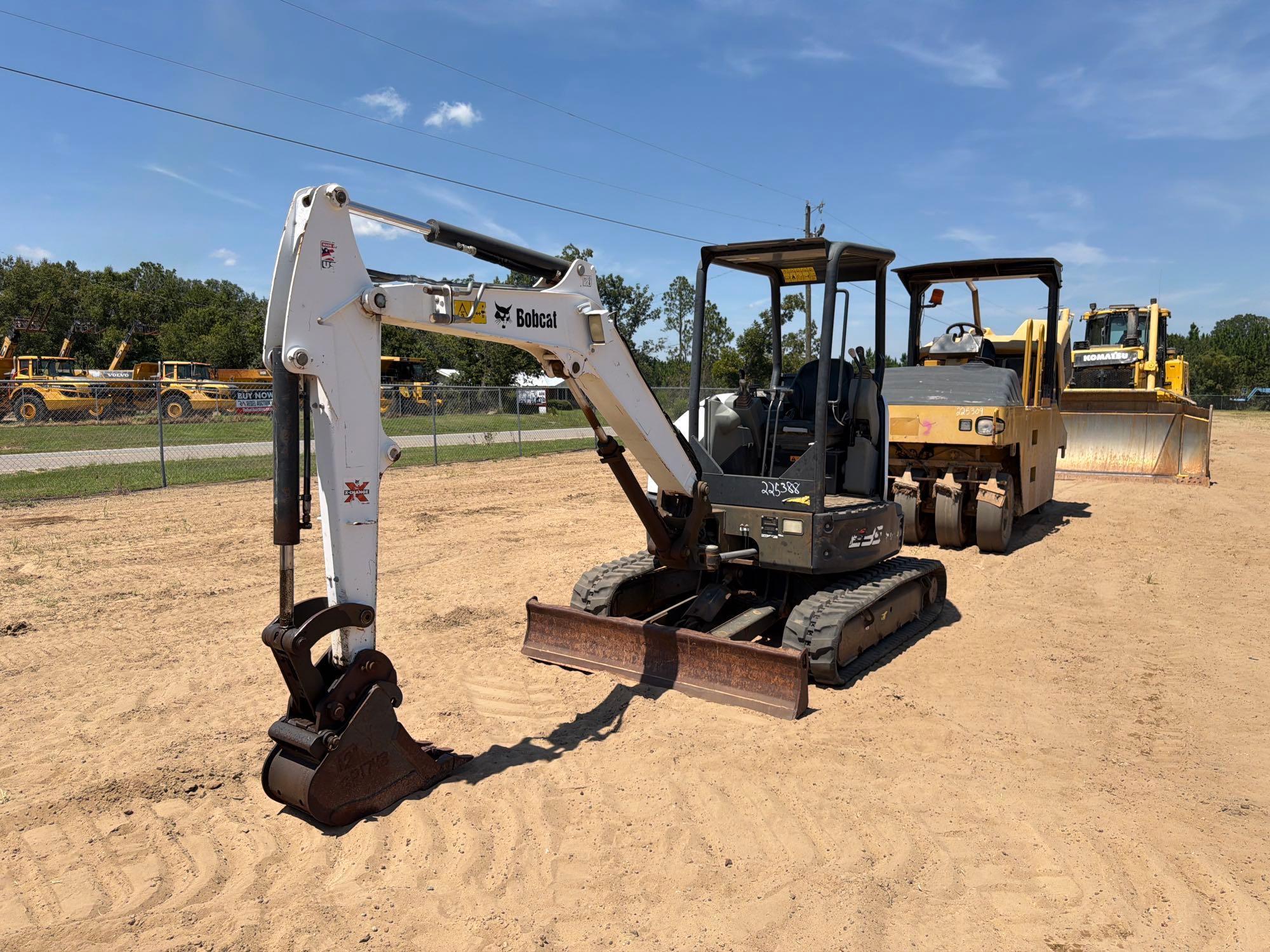 Bobcat E35