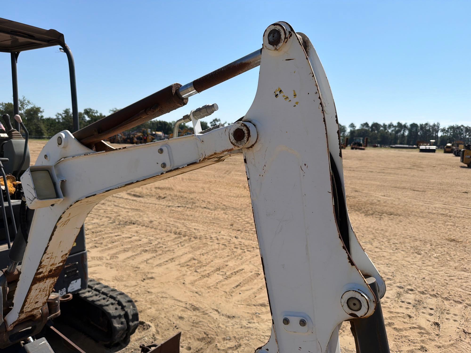 Bobcat E20