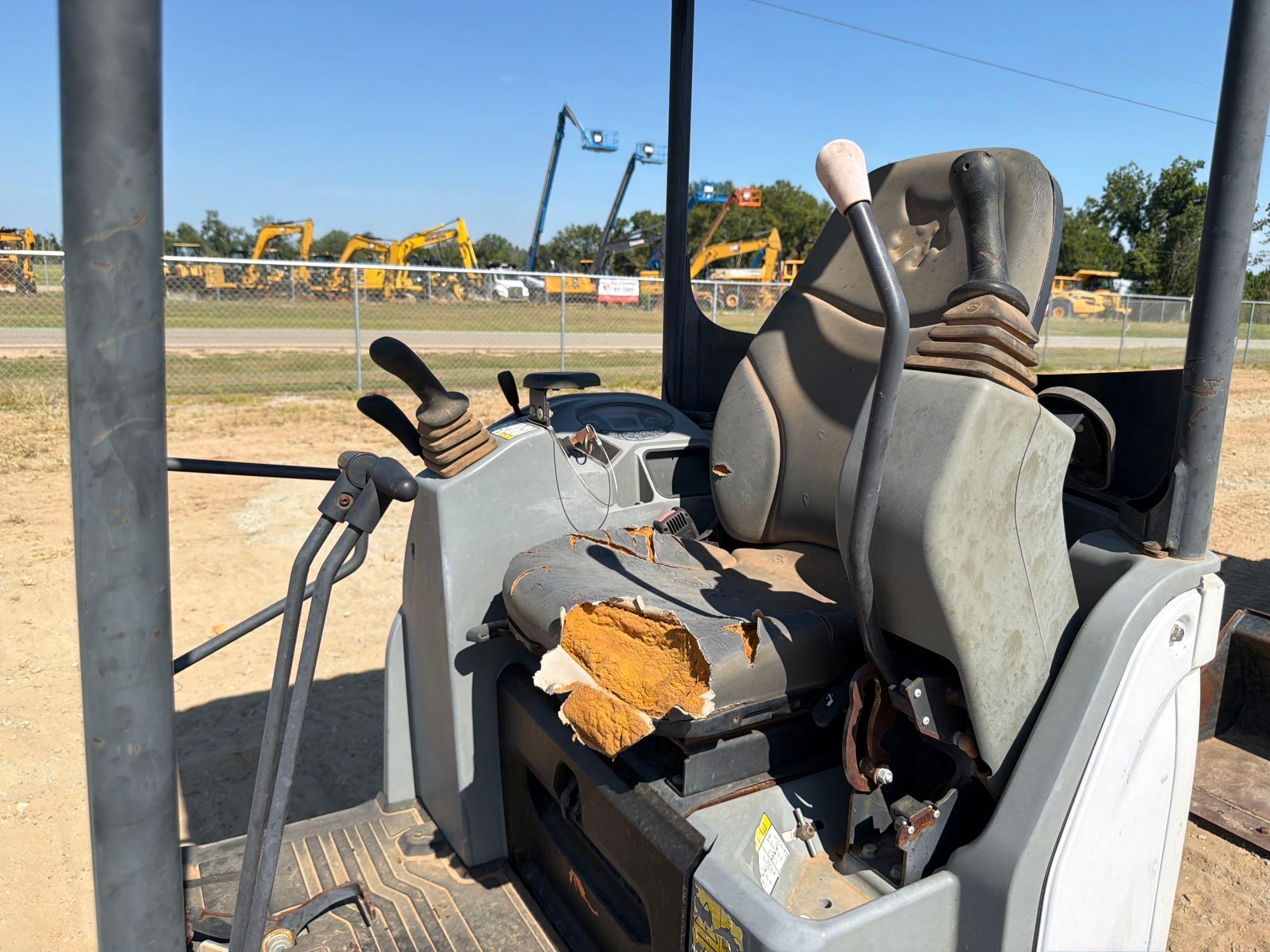 Bobcat E20