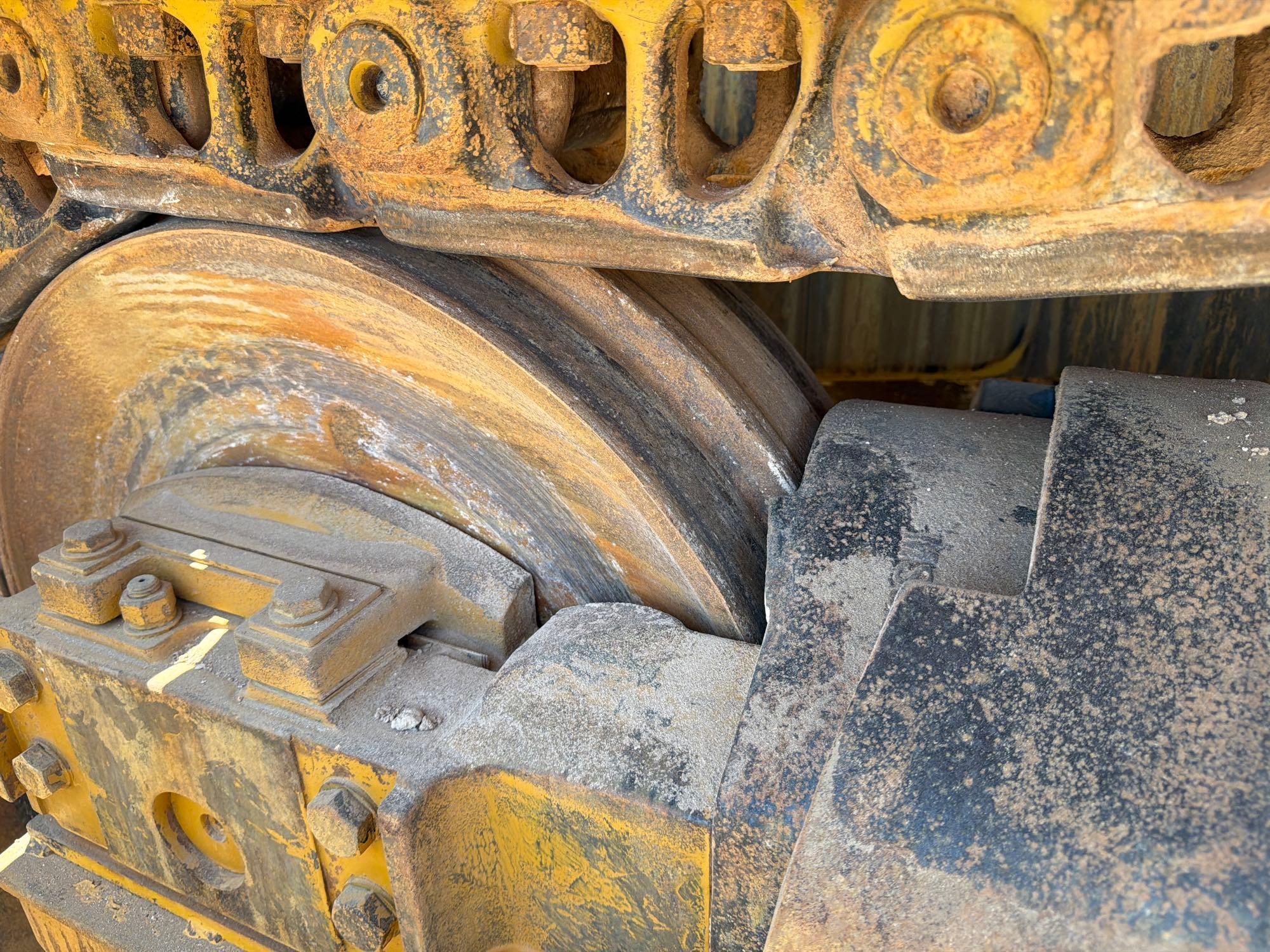 Komatsu D85