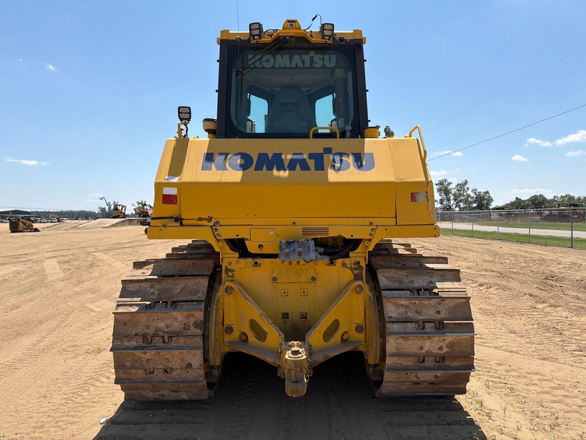 Komatsu D85