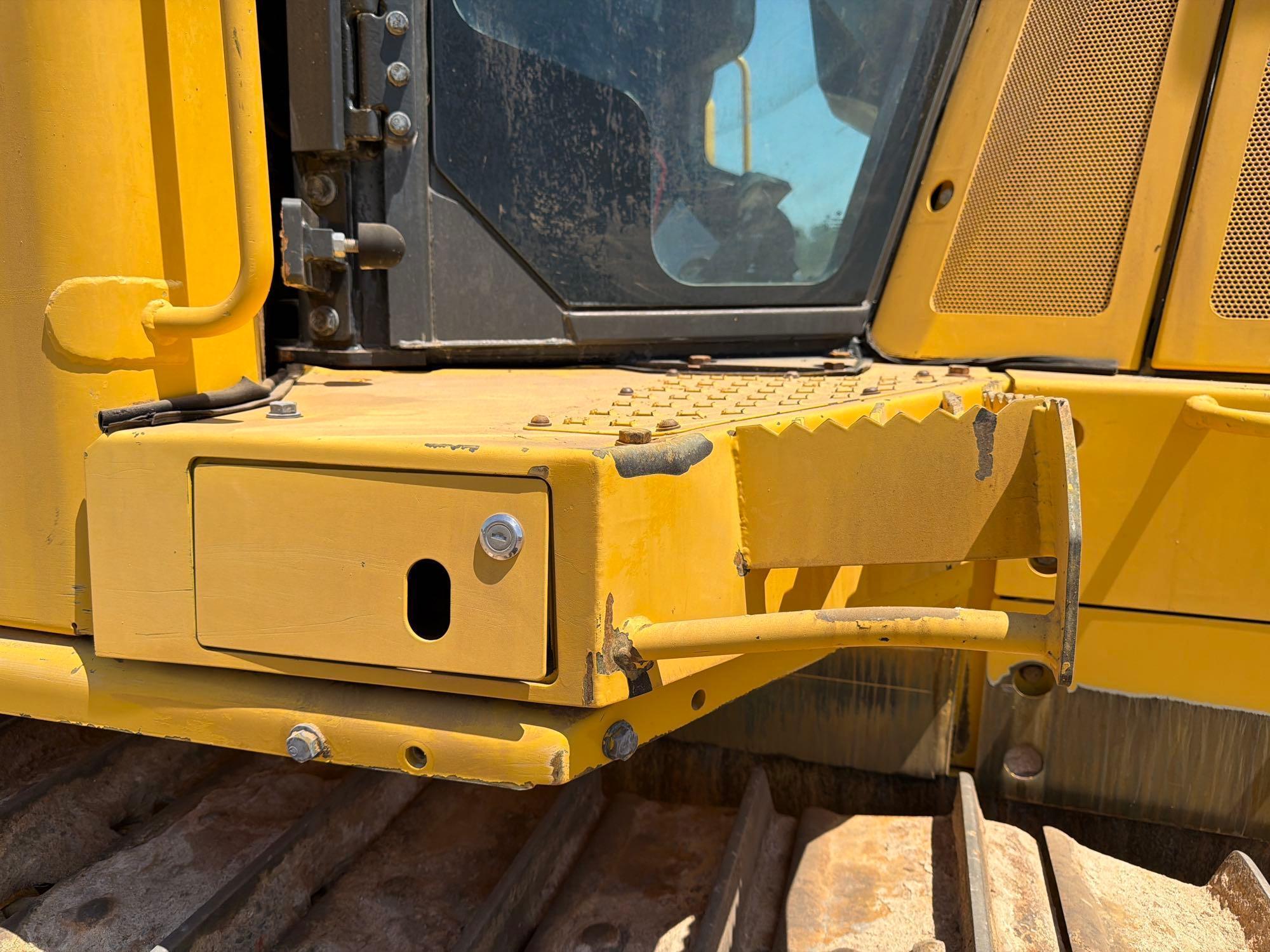 Komatsu D85