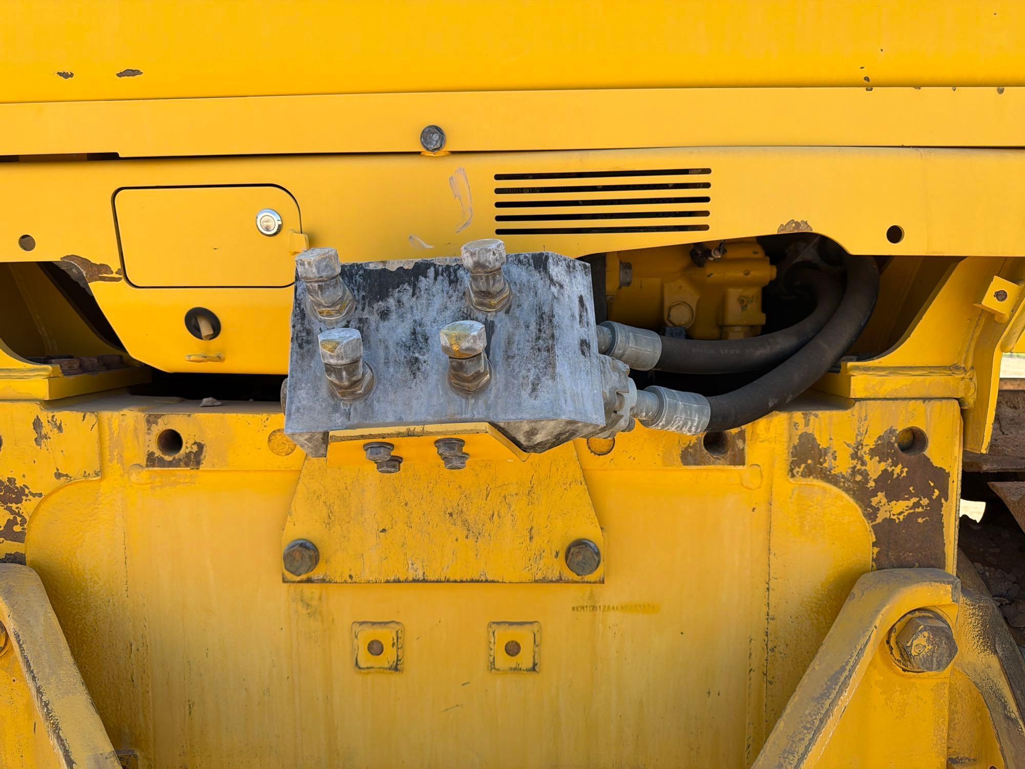 Komatsu D85