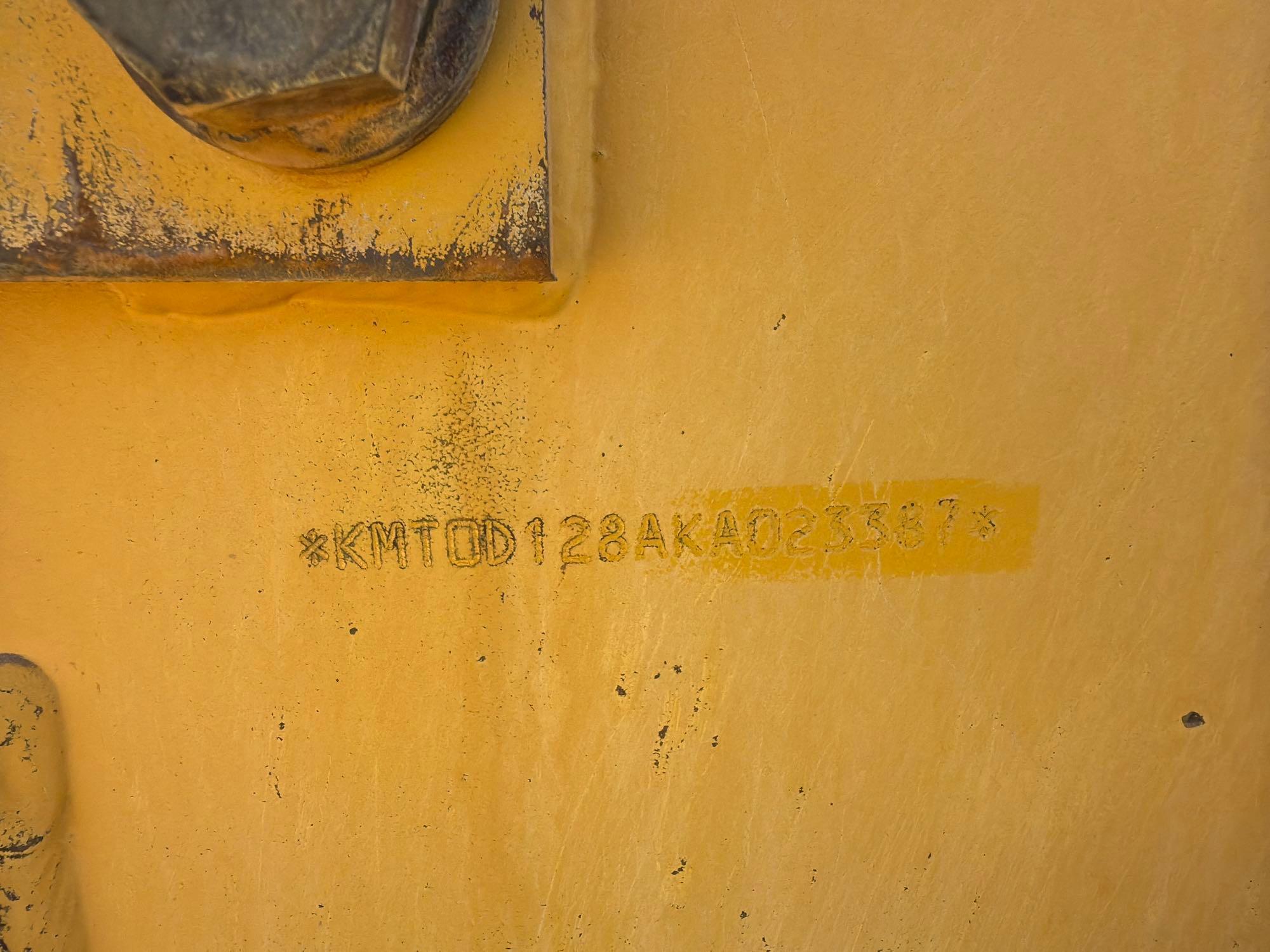 Komatsu D85