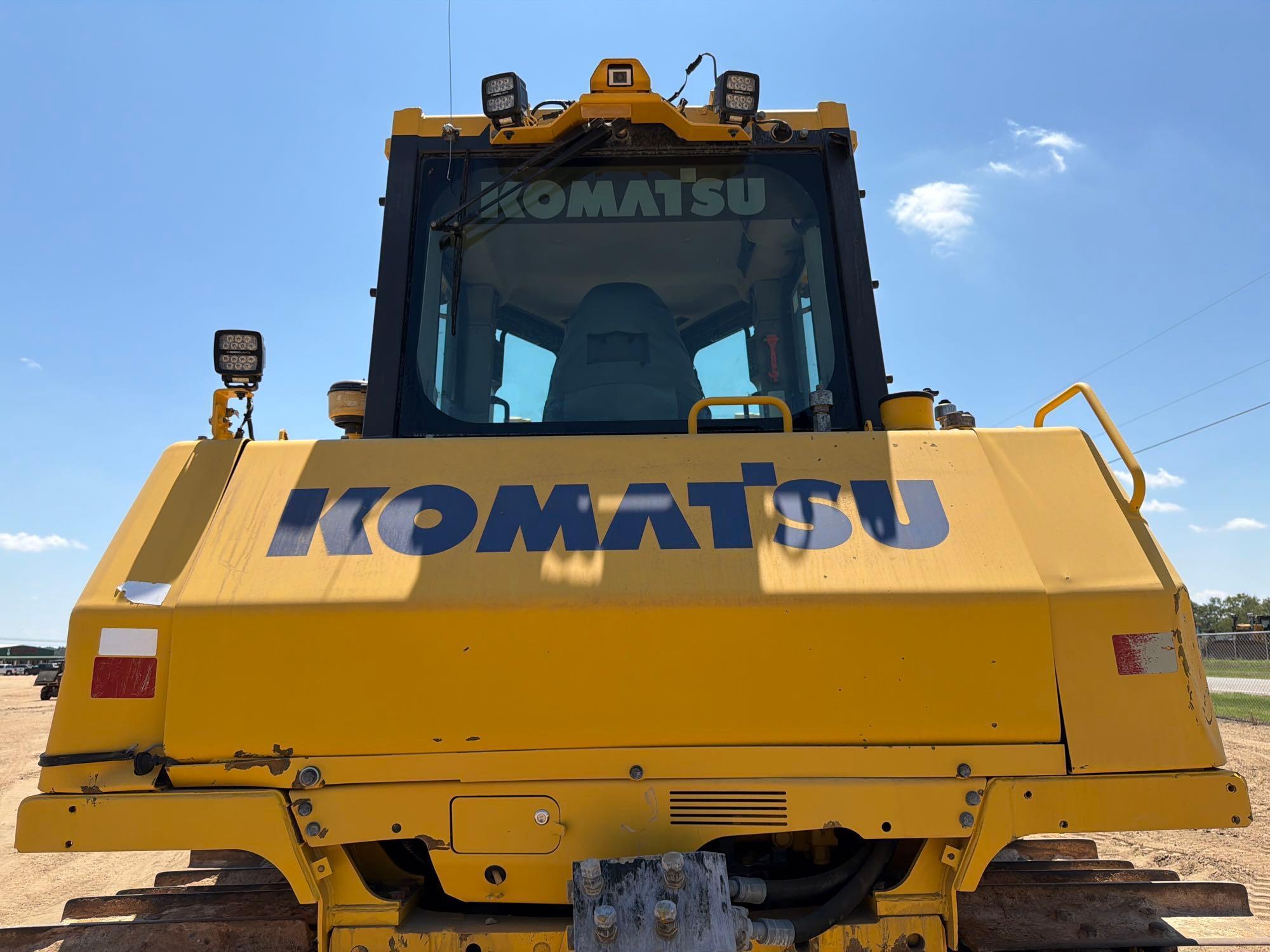 Komatsu D85