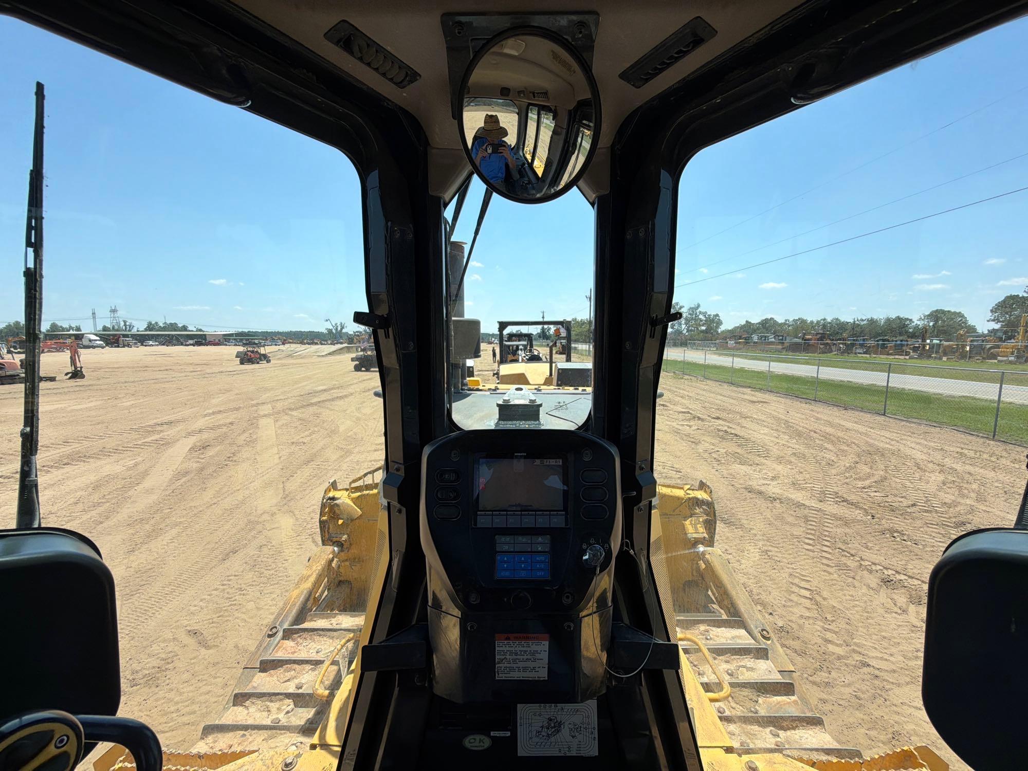 Komatsu D85