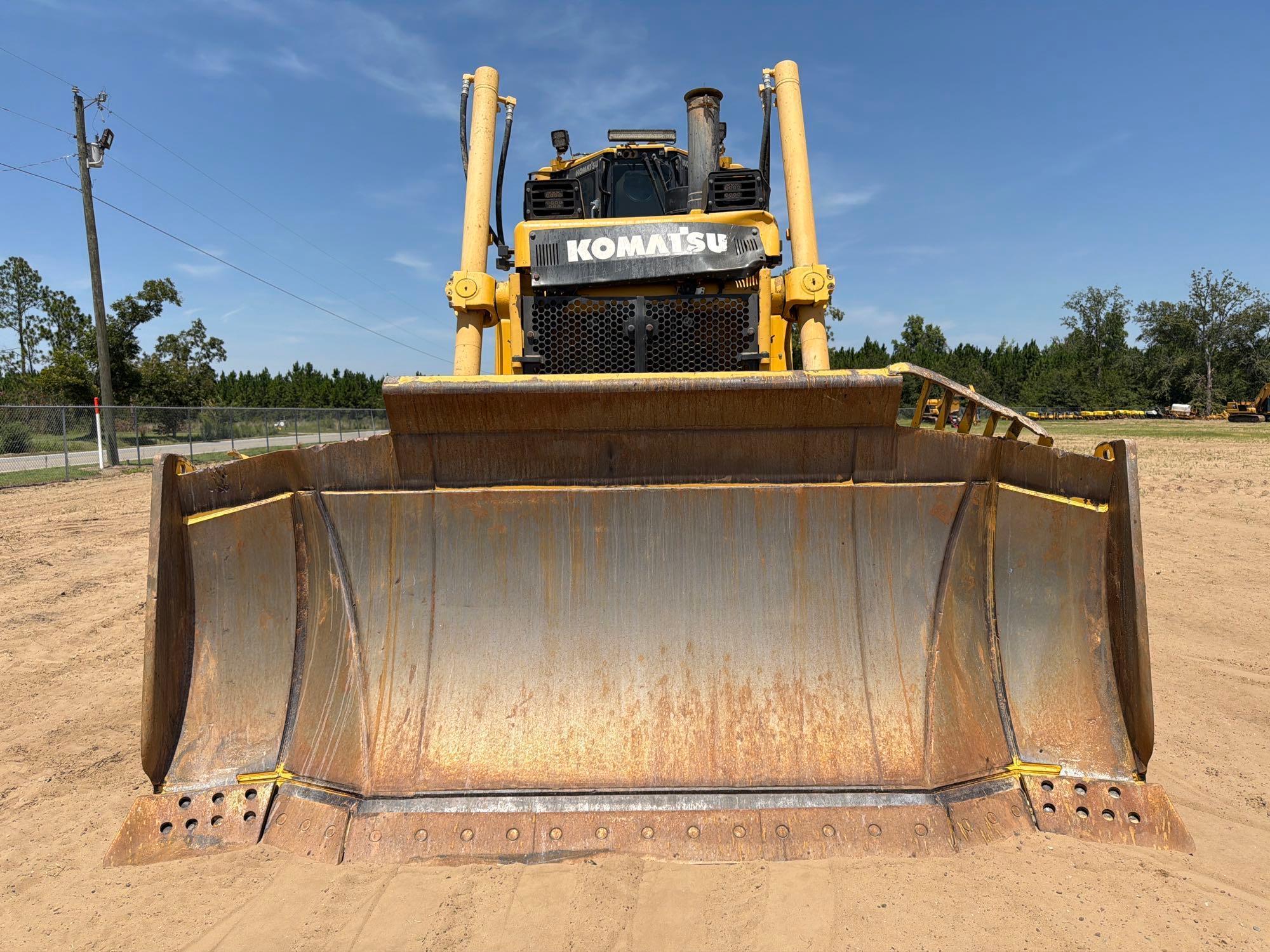 Komatsu D85