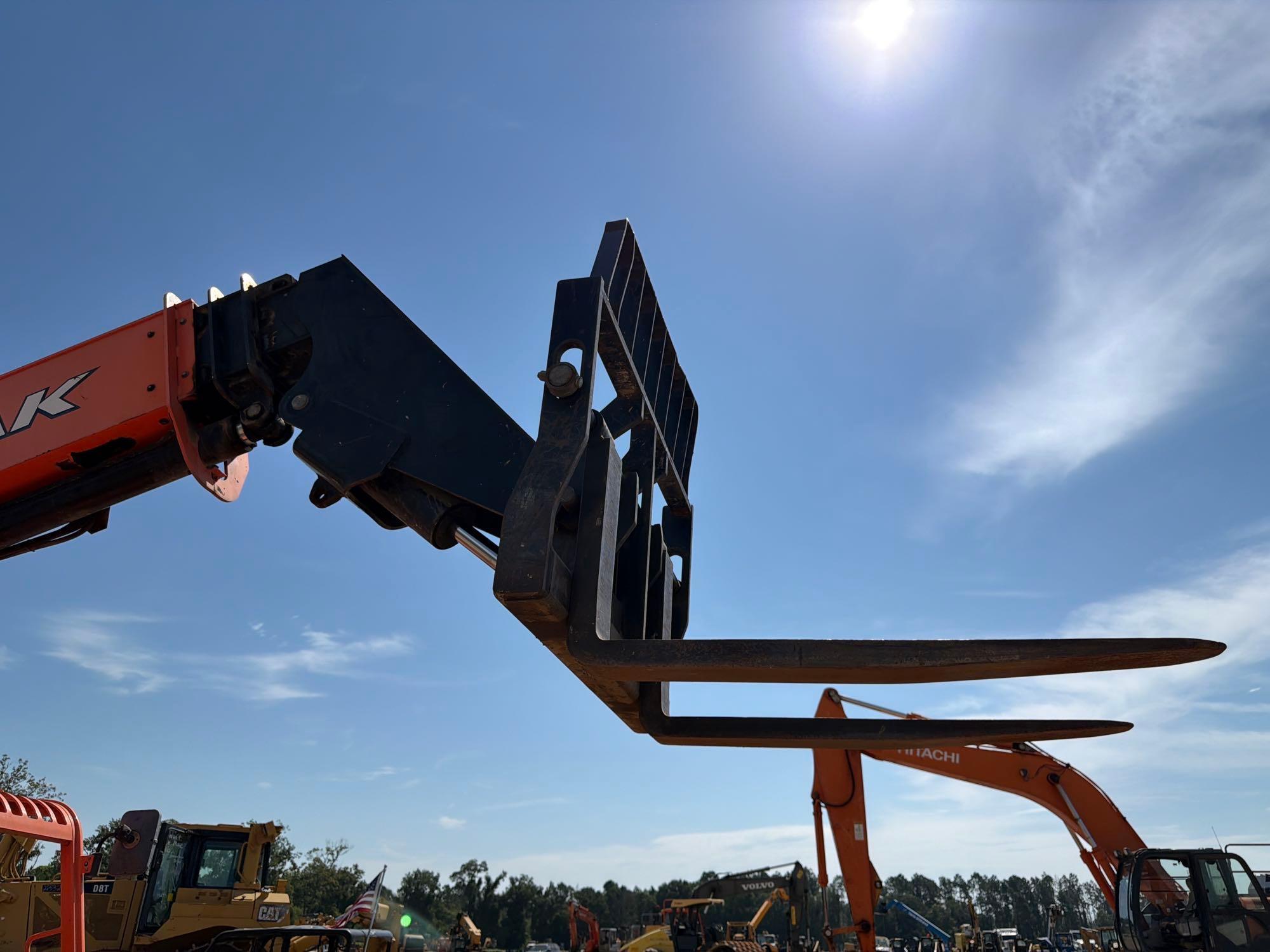 Skytrak 8042