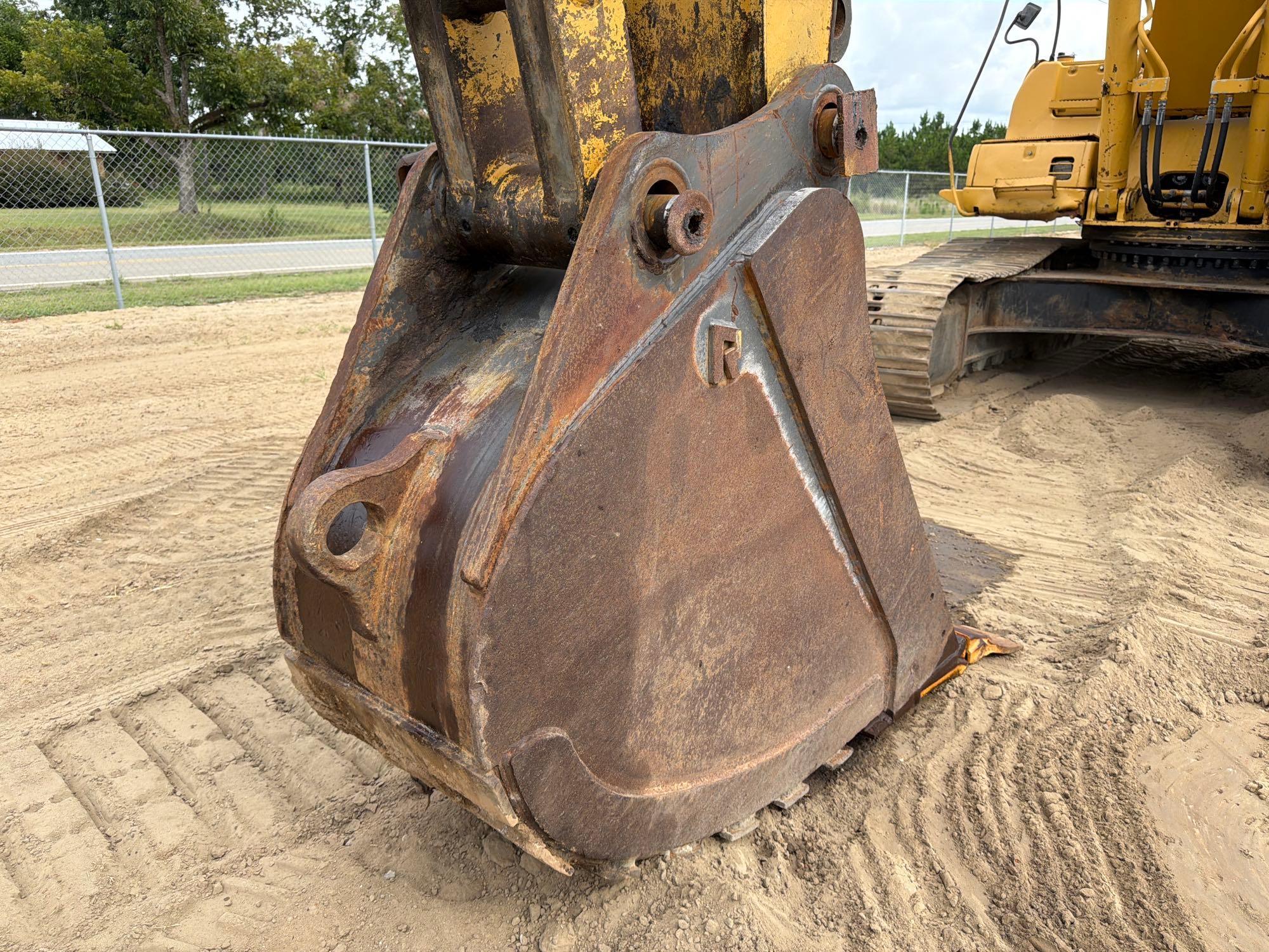 2002 Caterpillar 330C