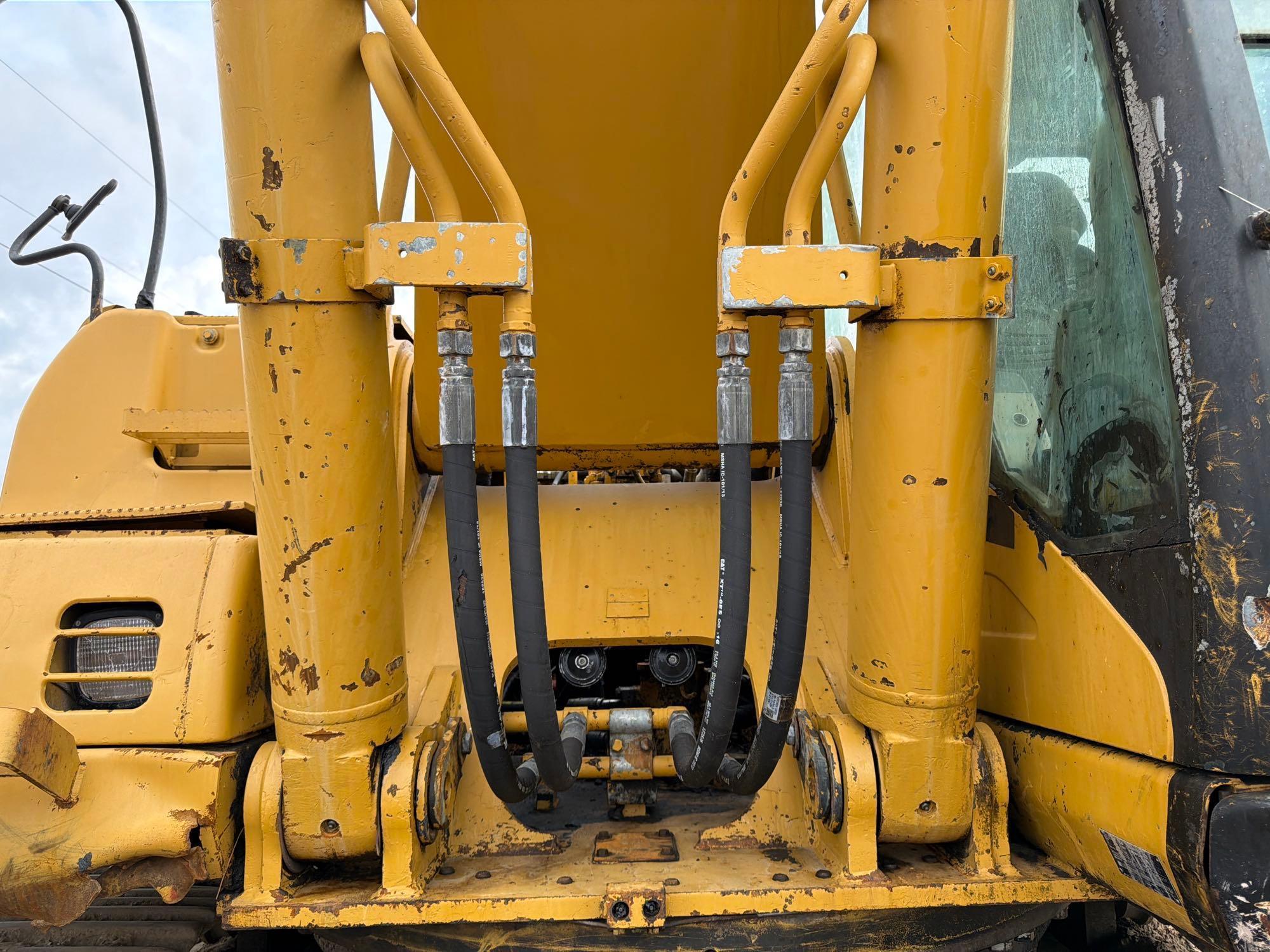 2002 Caterpillar 330C