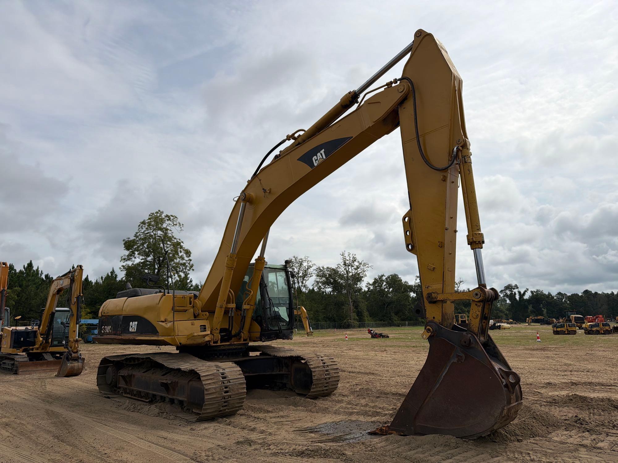2002 Caterpillar 330C
