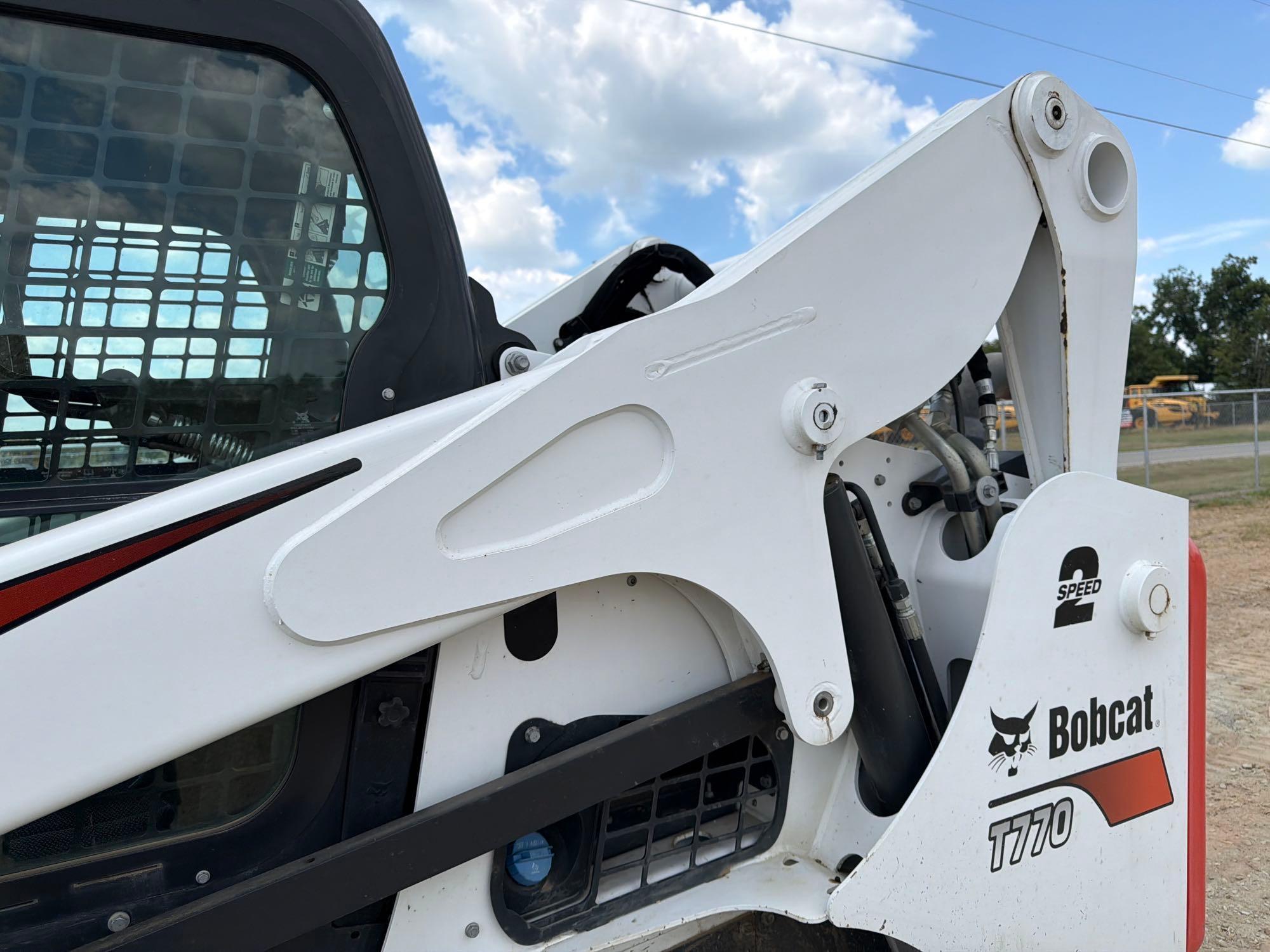 Bobcat T770