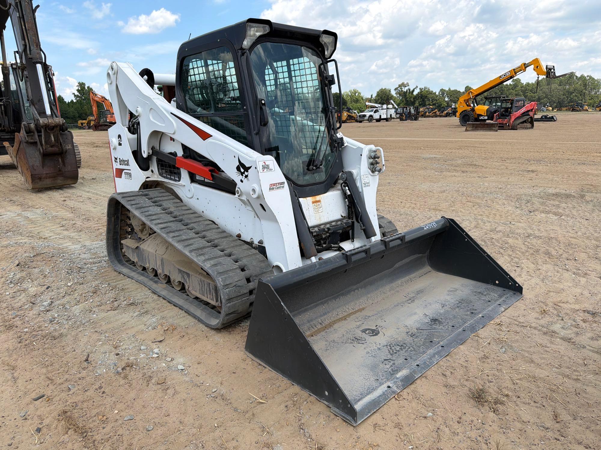 Bobcat T770