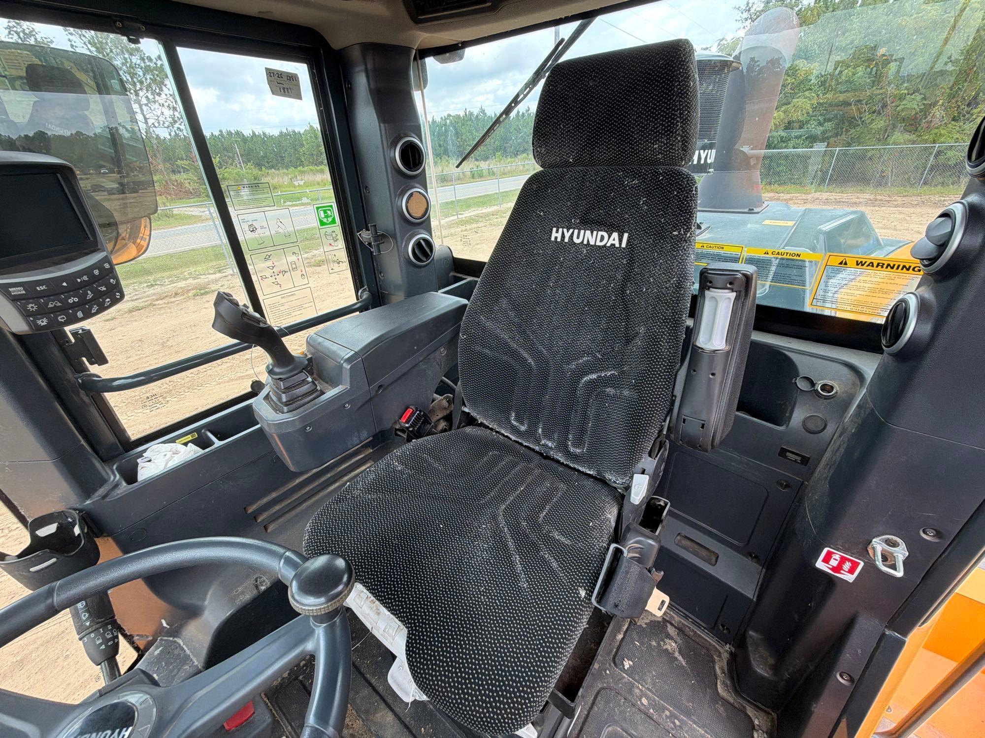 Hyundai 940