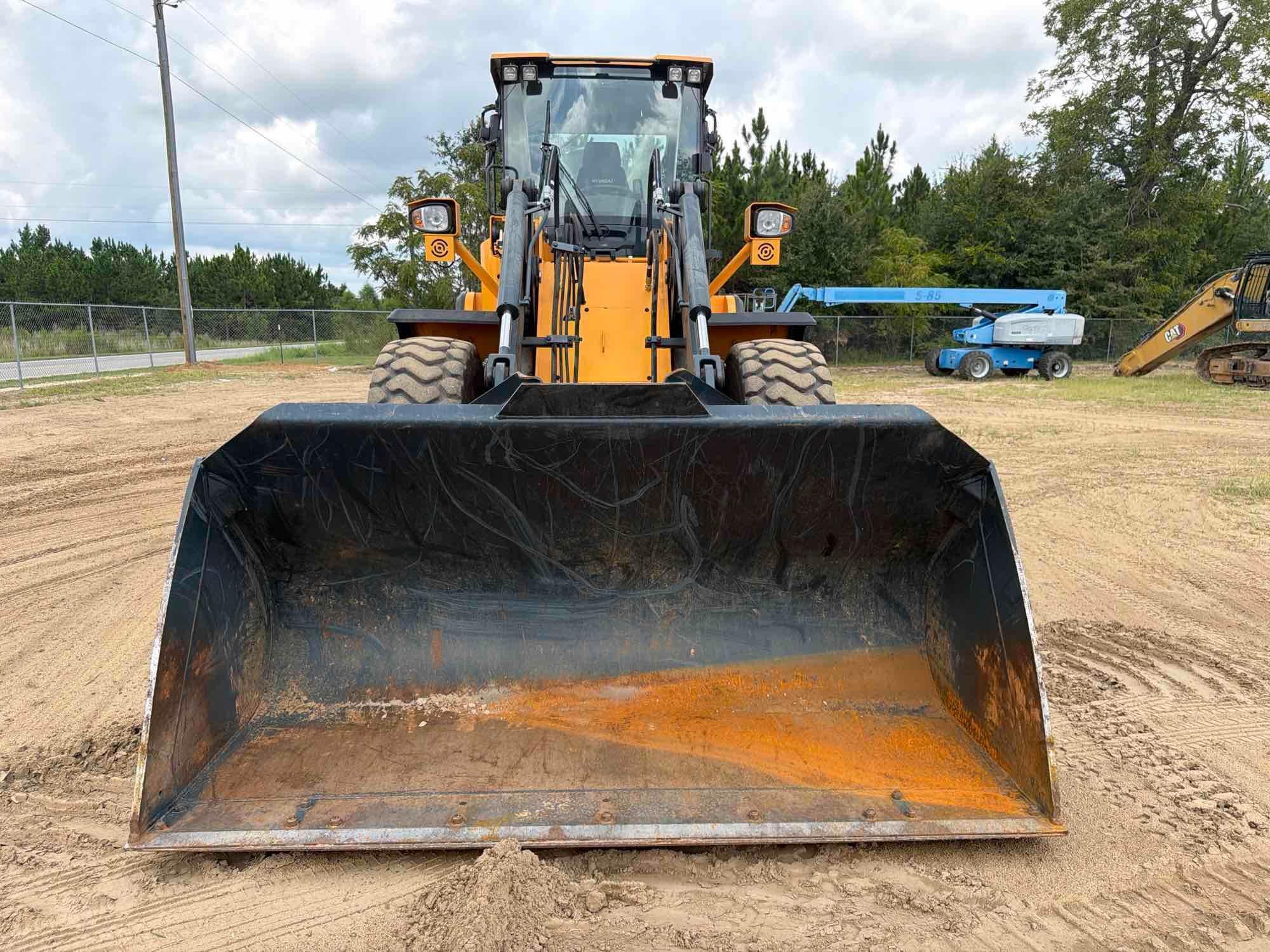 Hyundai 940