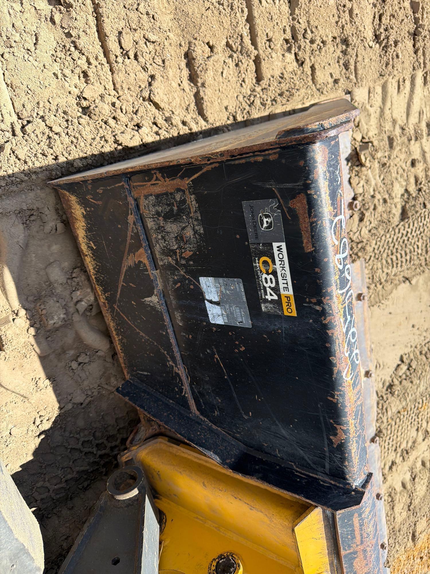 2022 John Deere 333