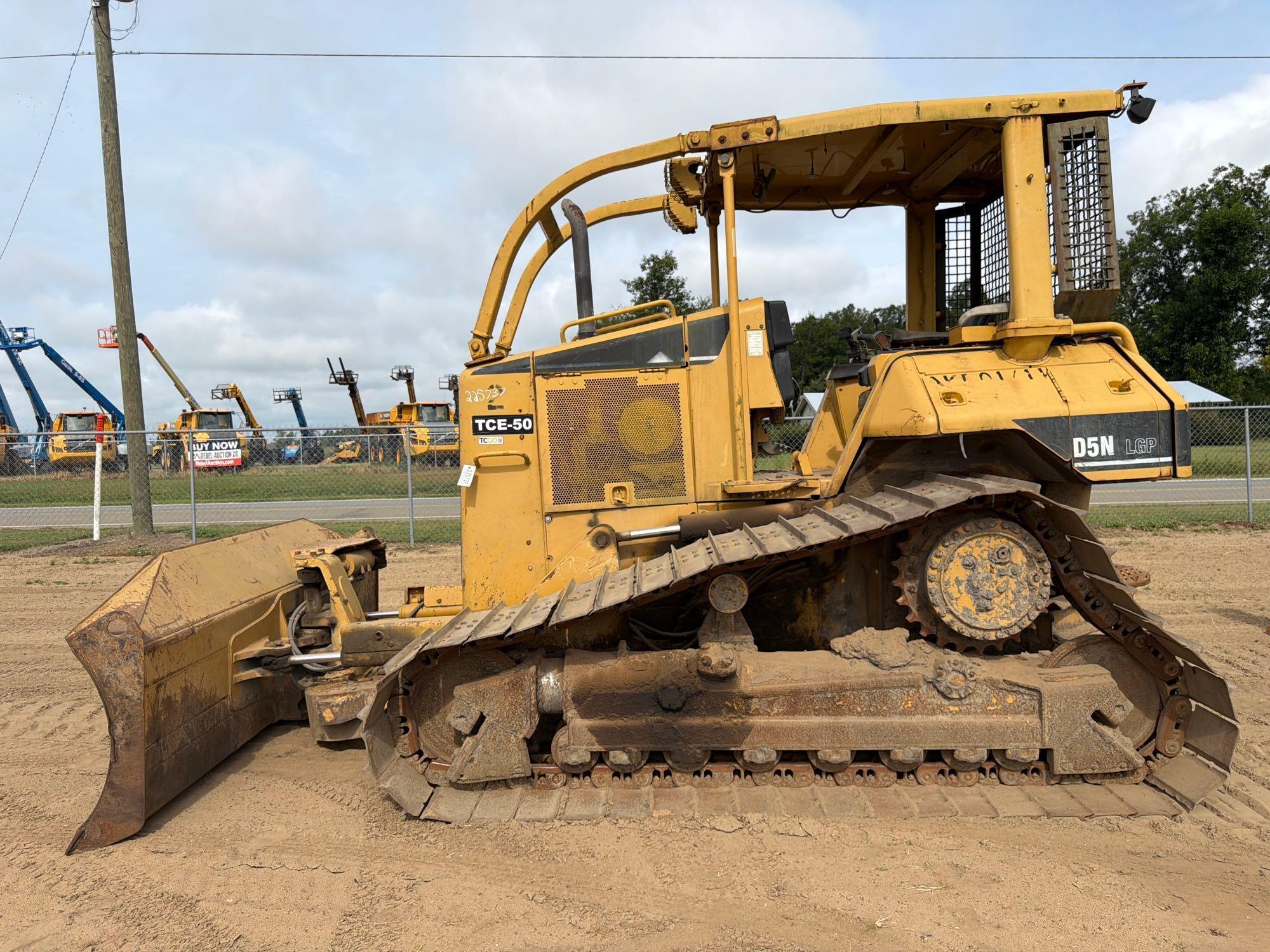 Photo of Caterpillar D5N