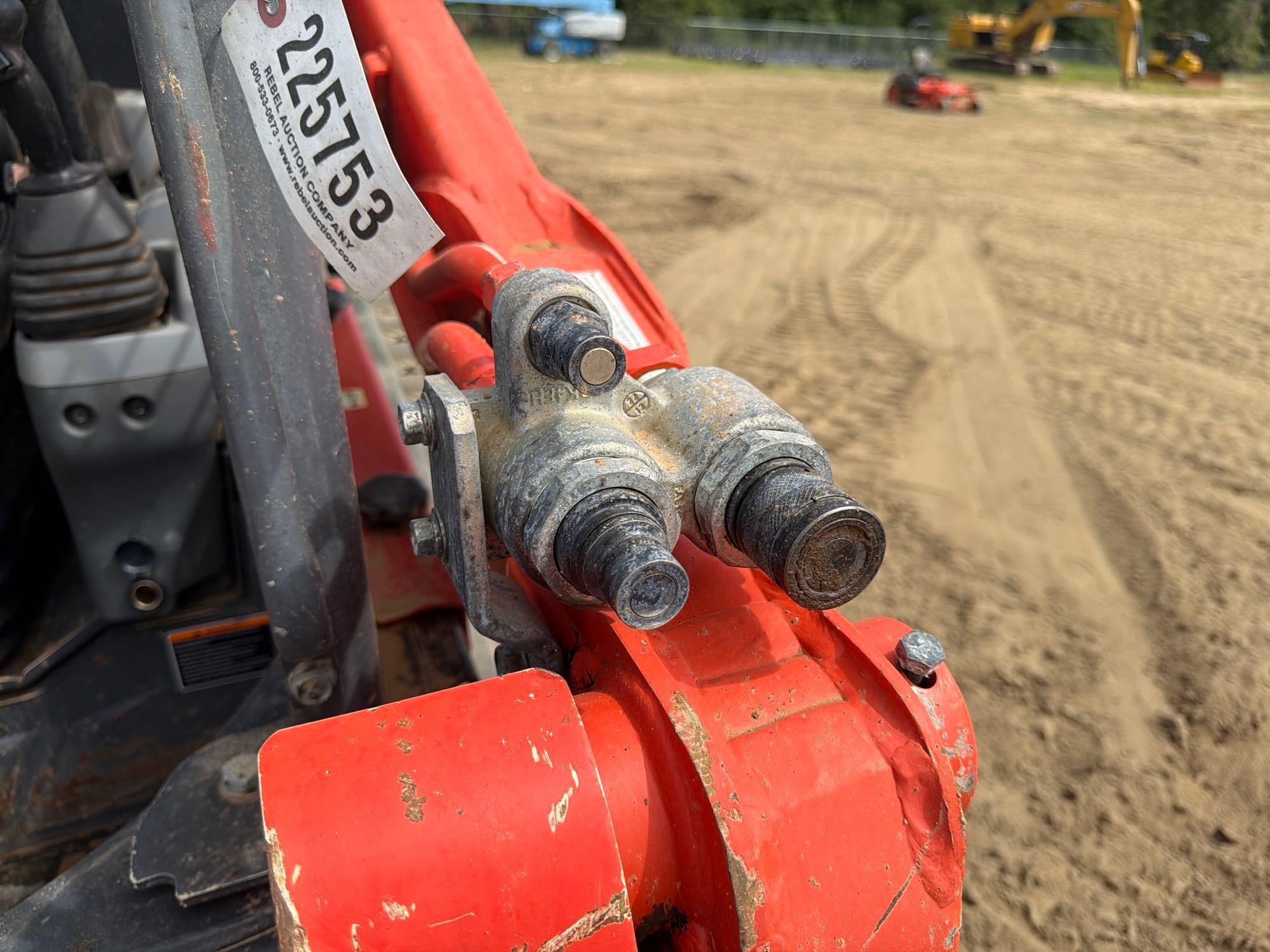 2022 Kubota 752