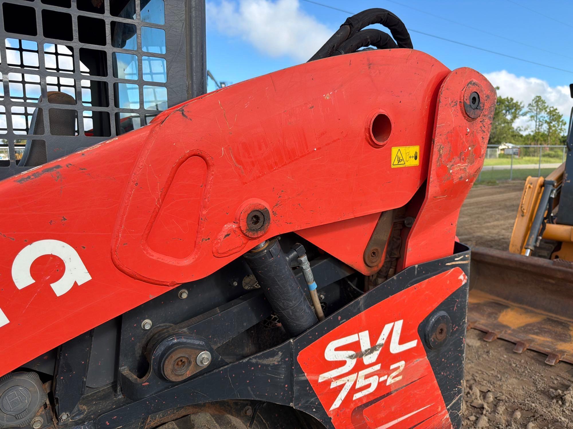 2023 Kubota 752