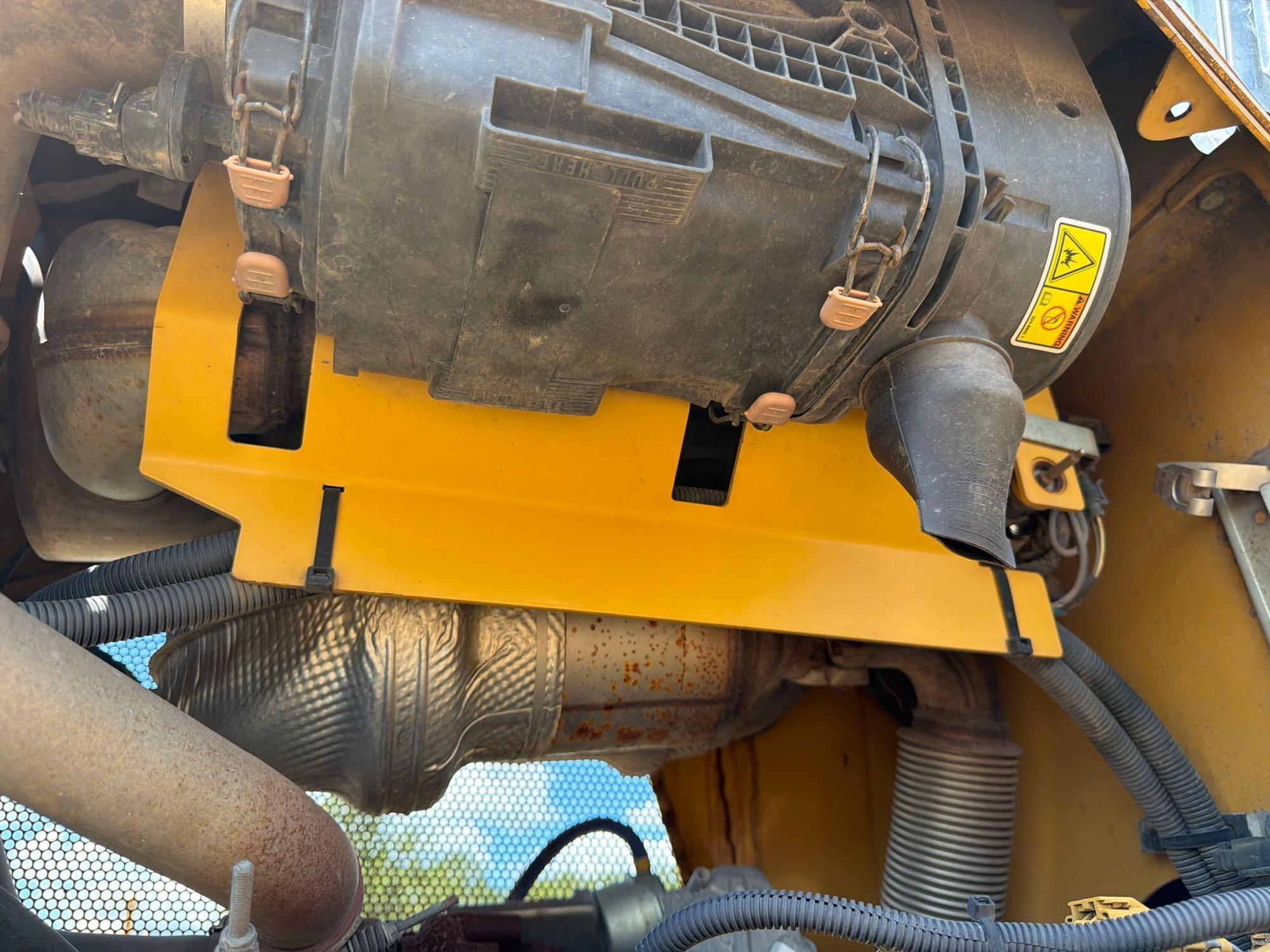 2019 Caterpillar D5K2