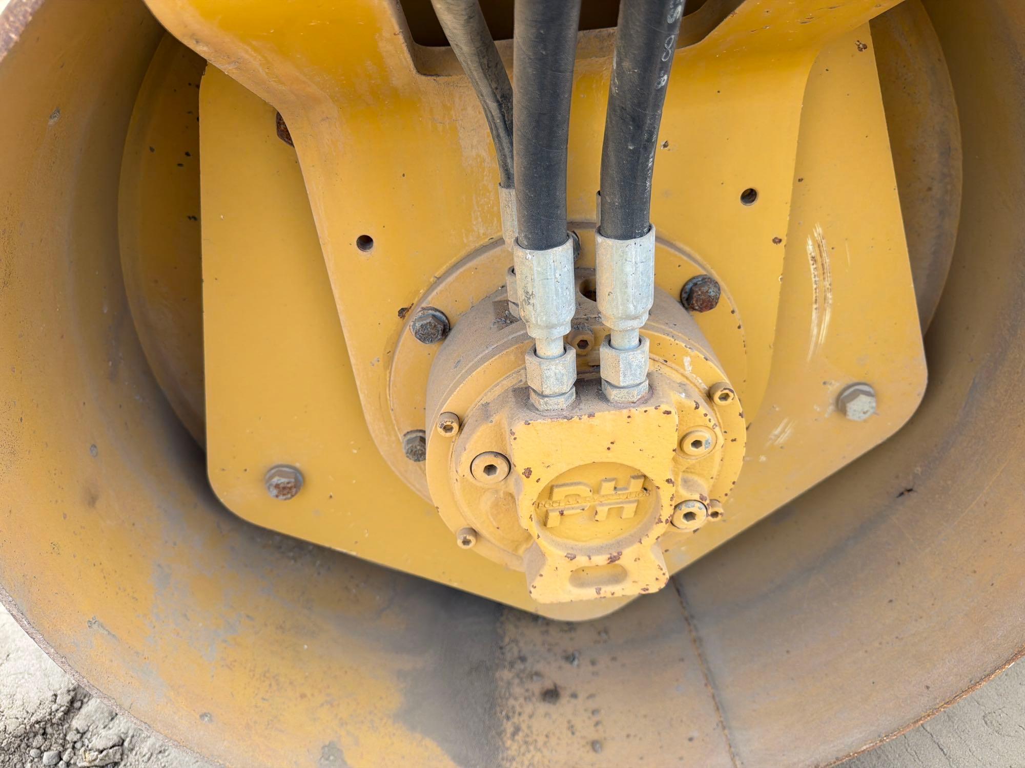 2016 Caterpillar CB24B