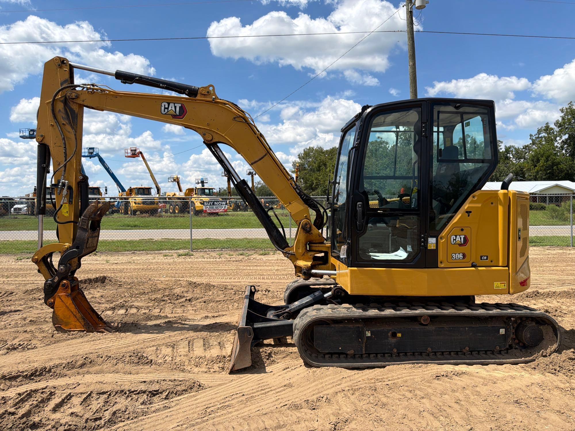 Photo of Caterpillar 306