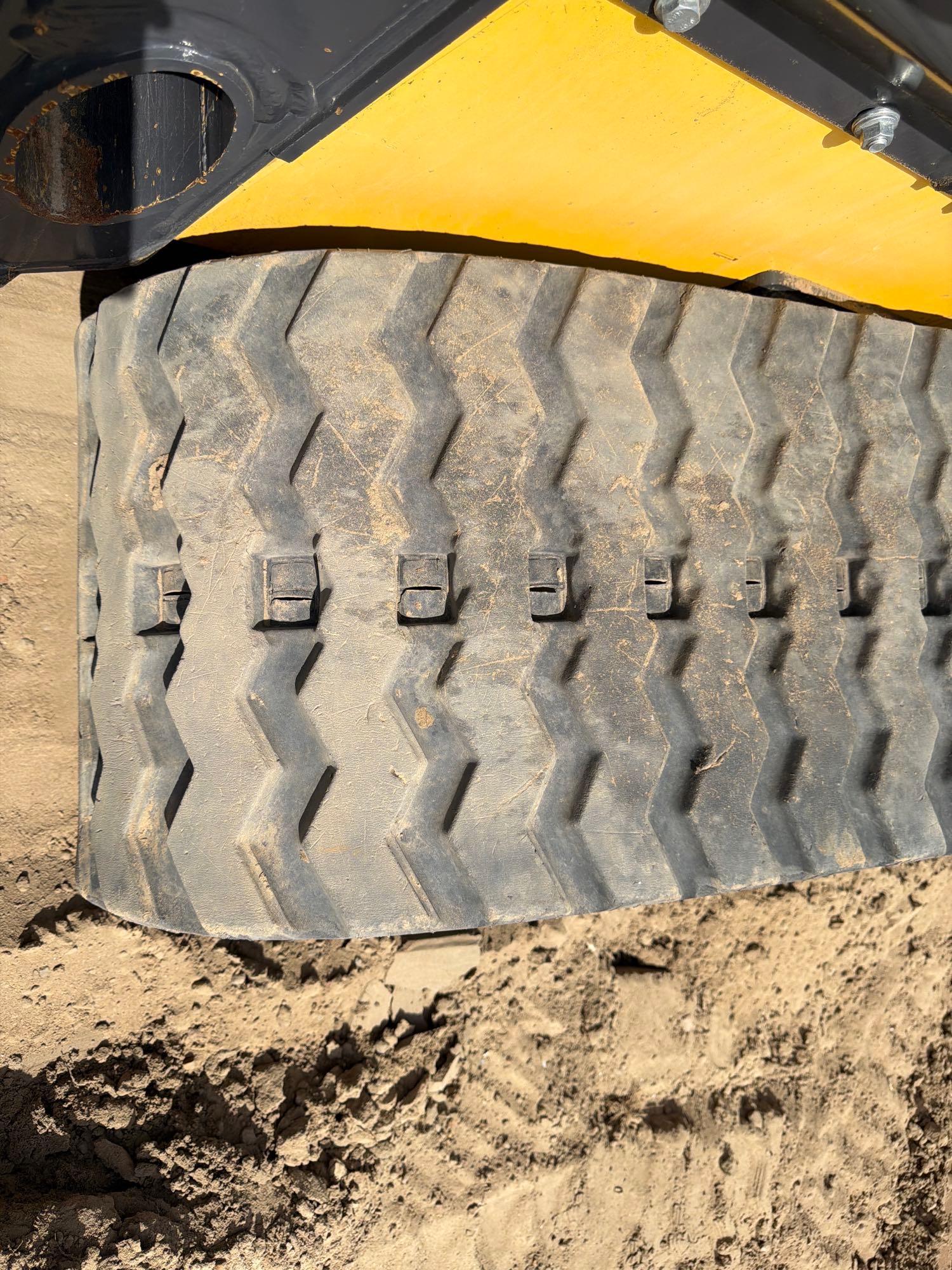 2024 New Holland 332