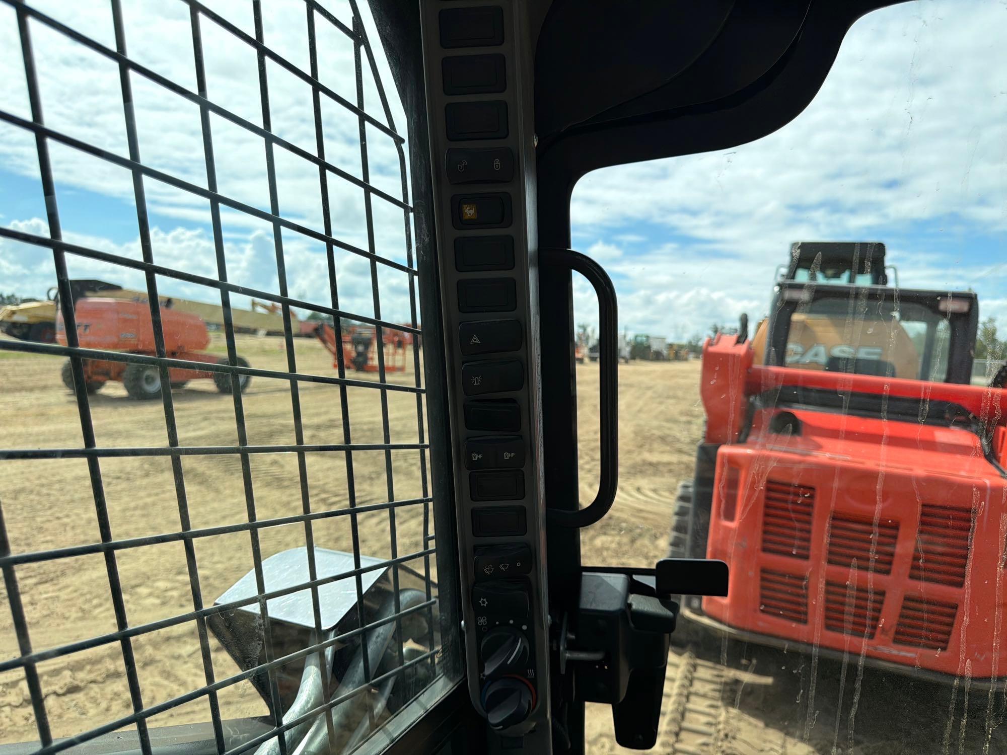 2024 New Holland 332