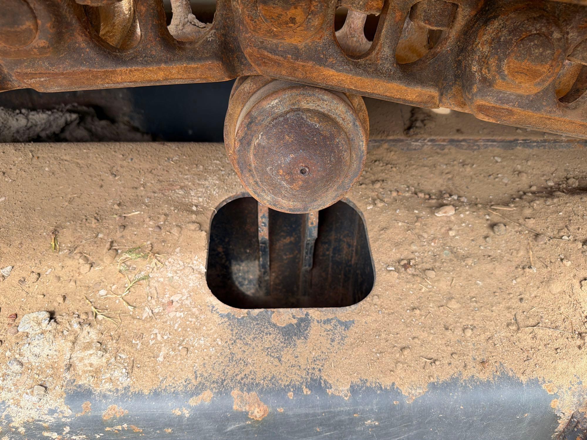 2021 Komatsu PC240LC