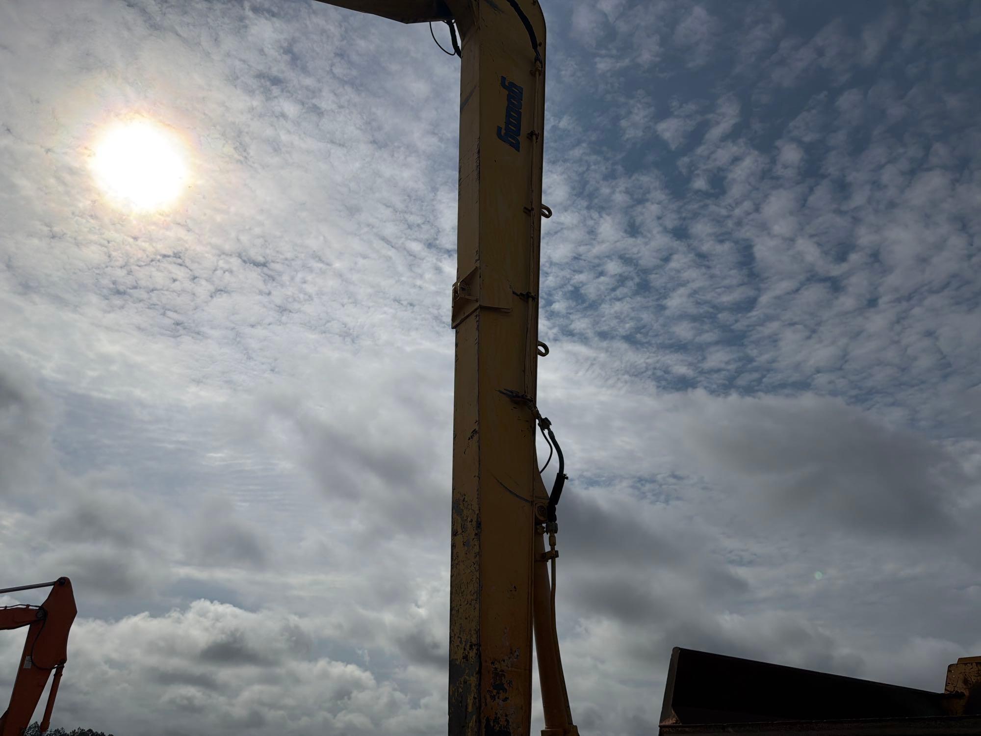 2021 Komatsu PC240LC