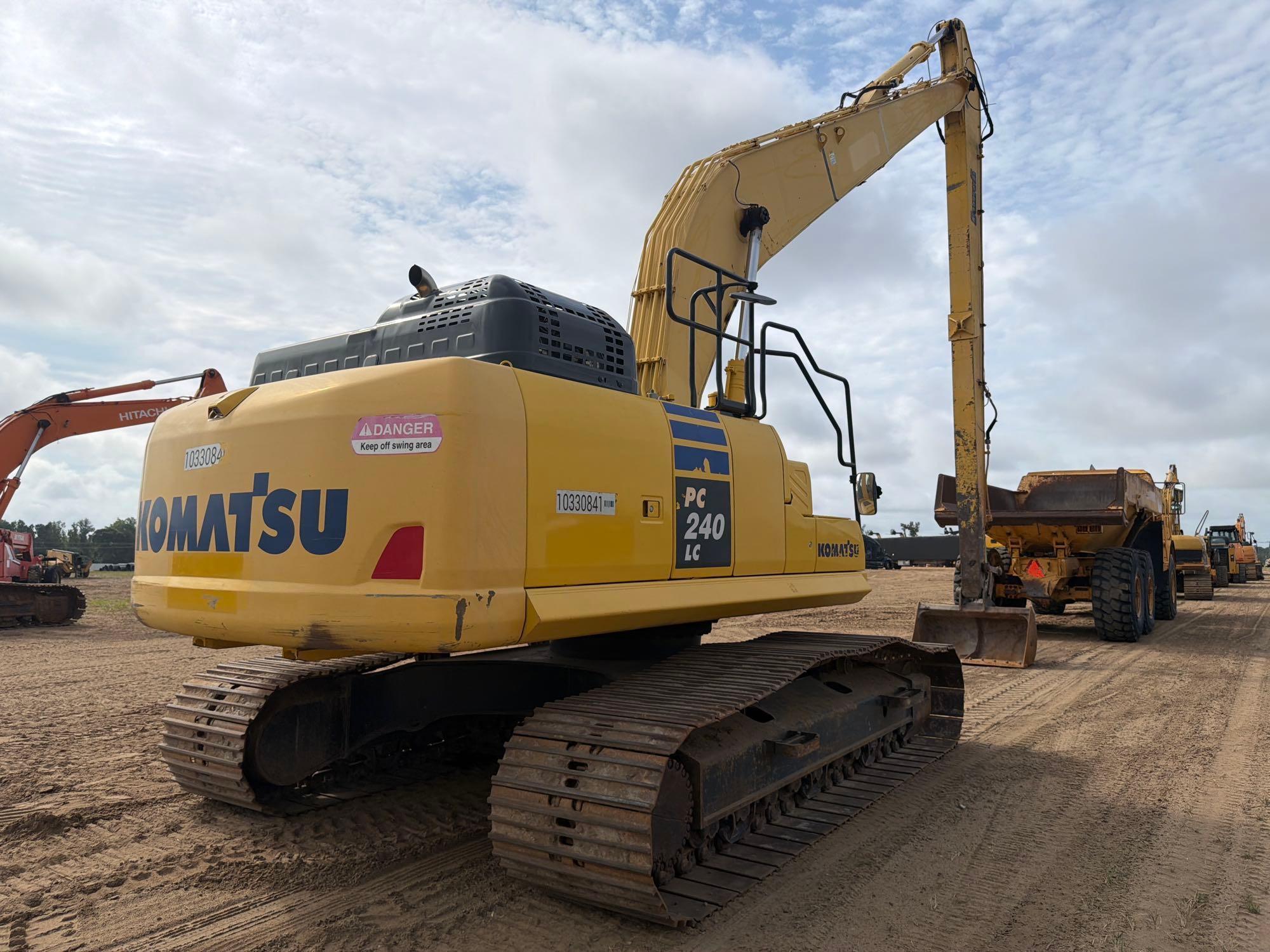 2021 Komatsu PC240LC