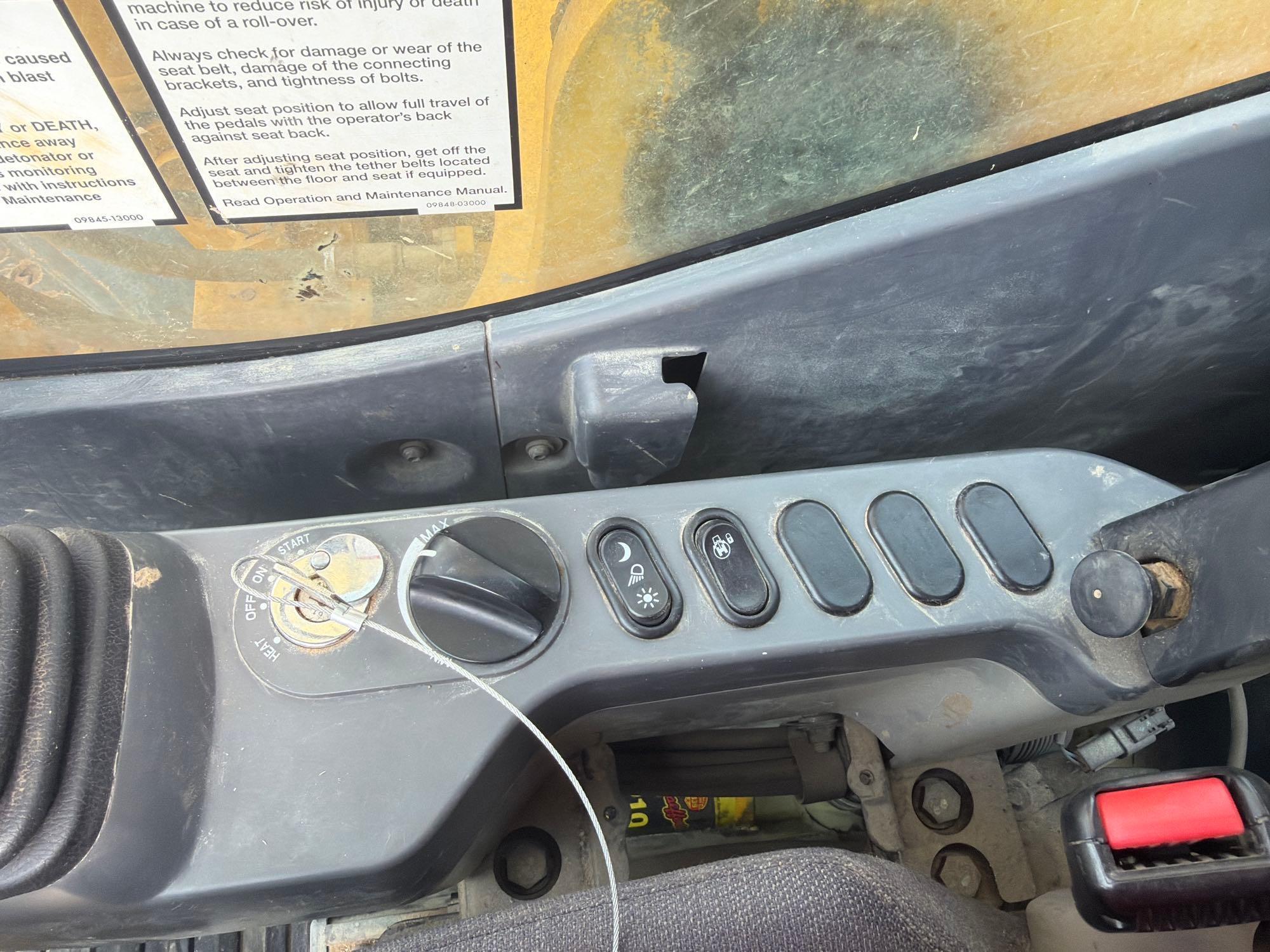 2021 Komatsu PC240LC