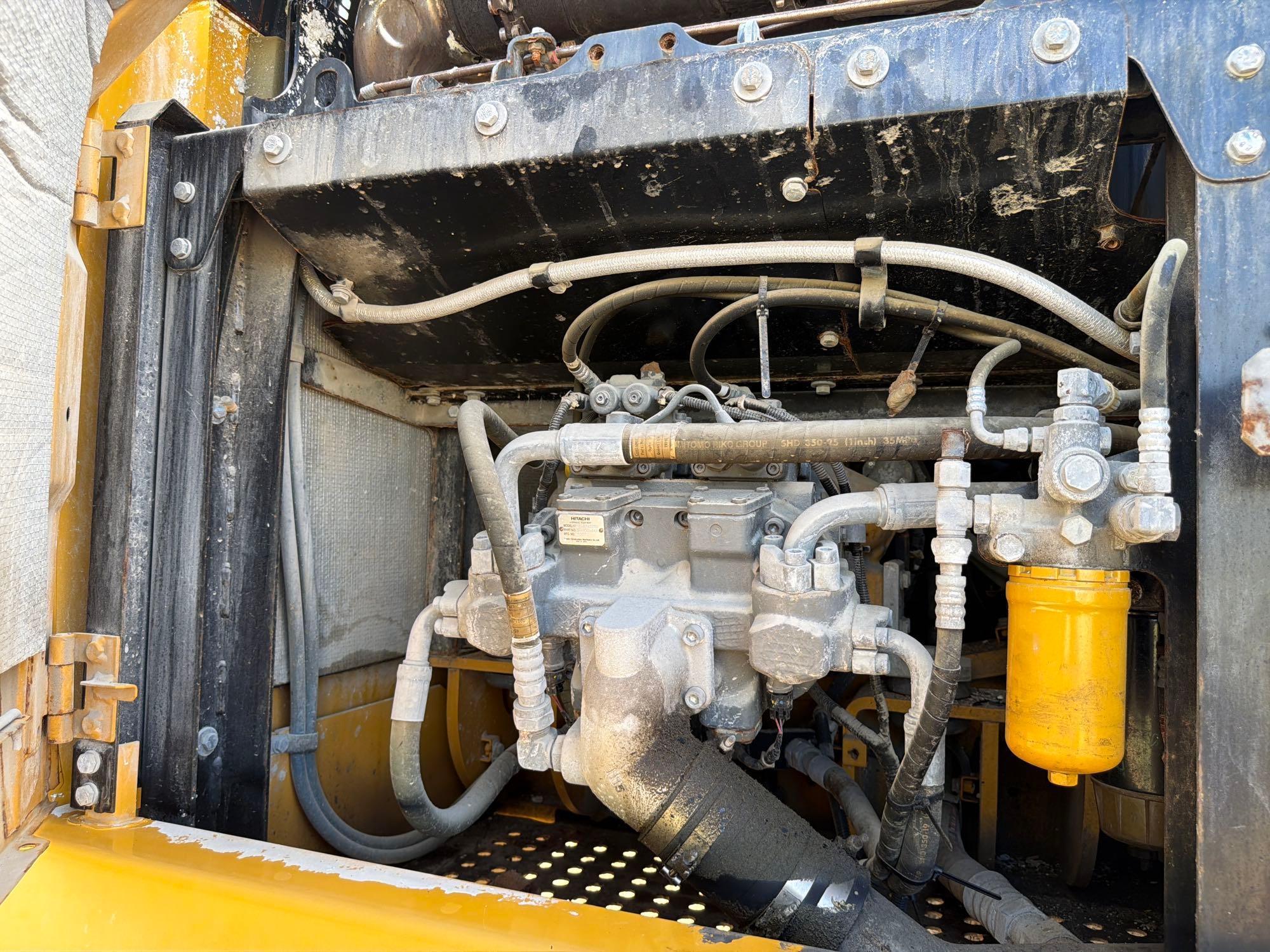 John Deere L250G