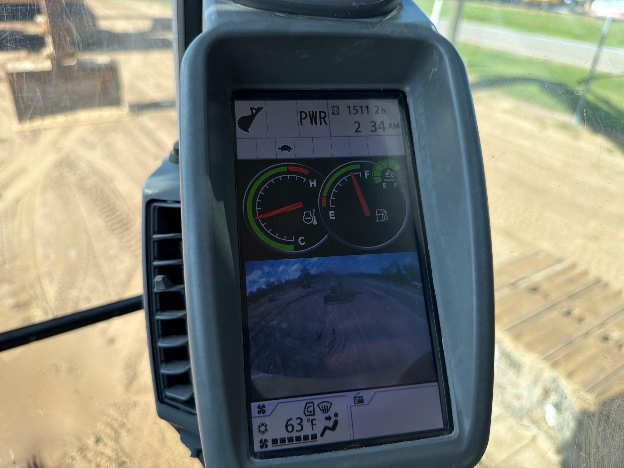 John Deere L250G
