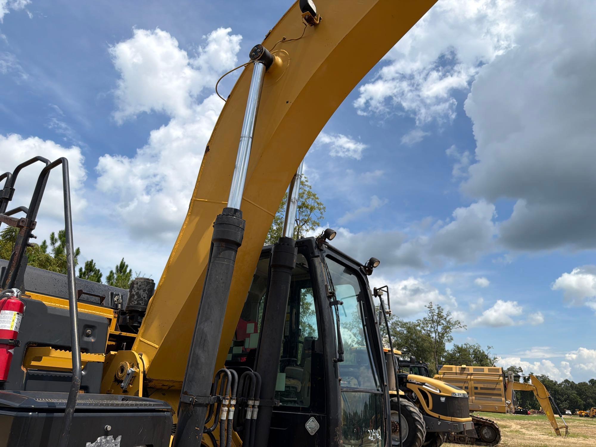 Caterpillar 324EL
