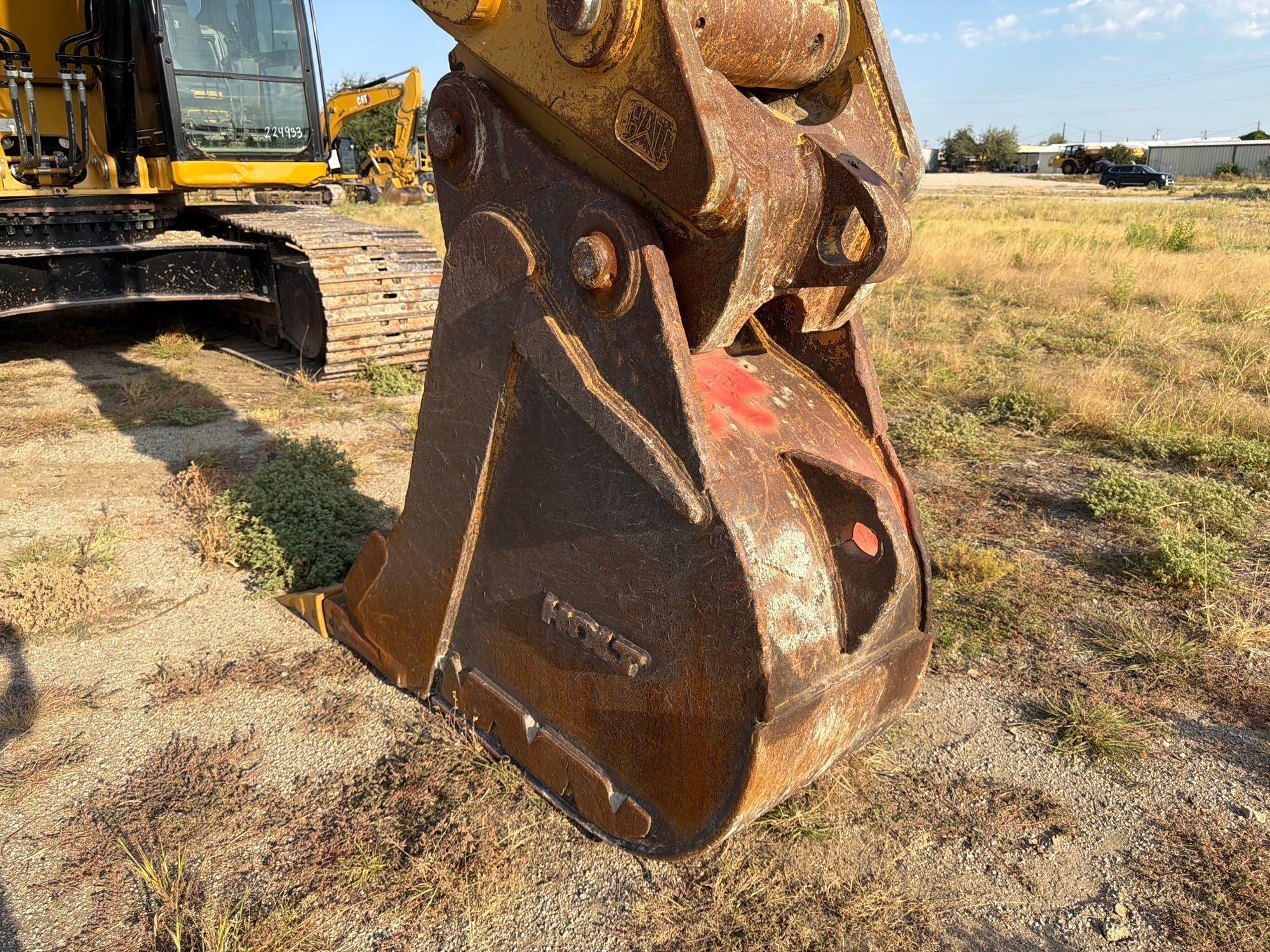 2022 Caterpillar 336