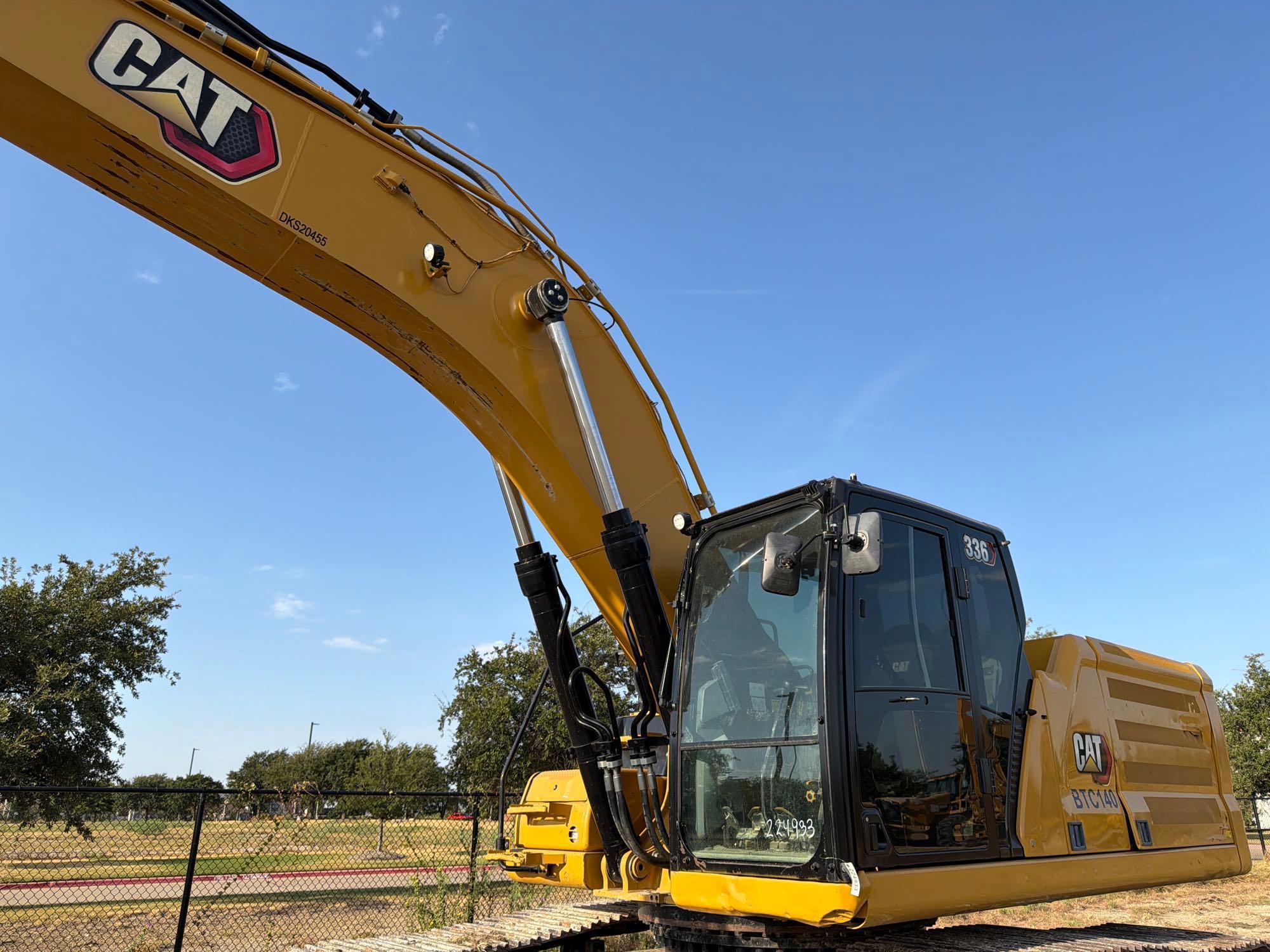 2022 Caterpillar 336