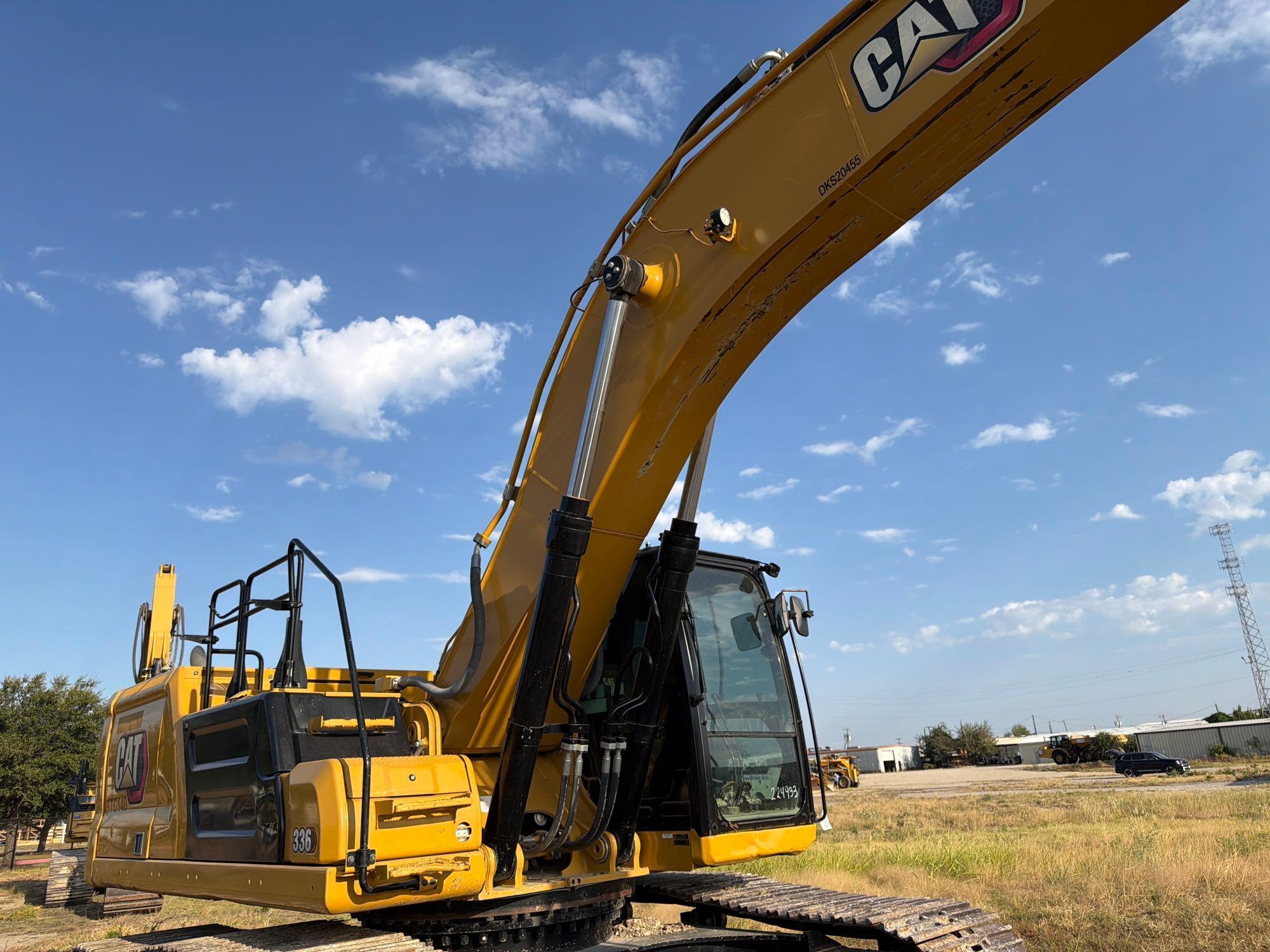 2022 Caterpillar 336